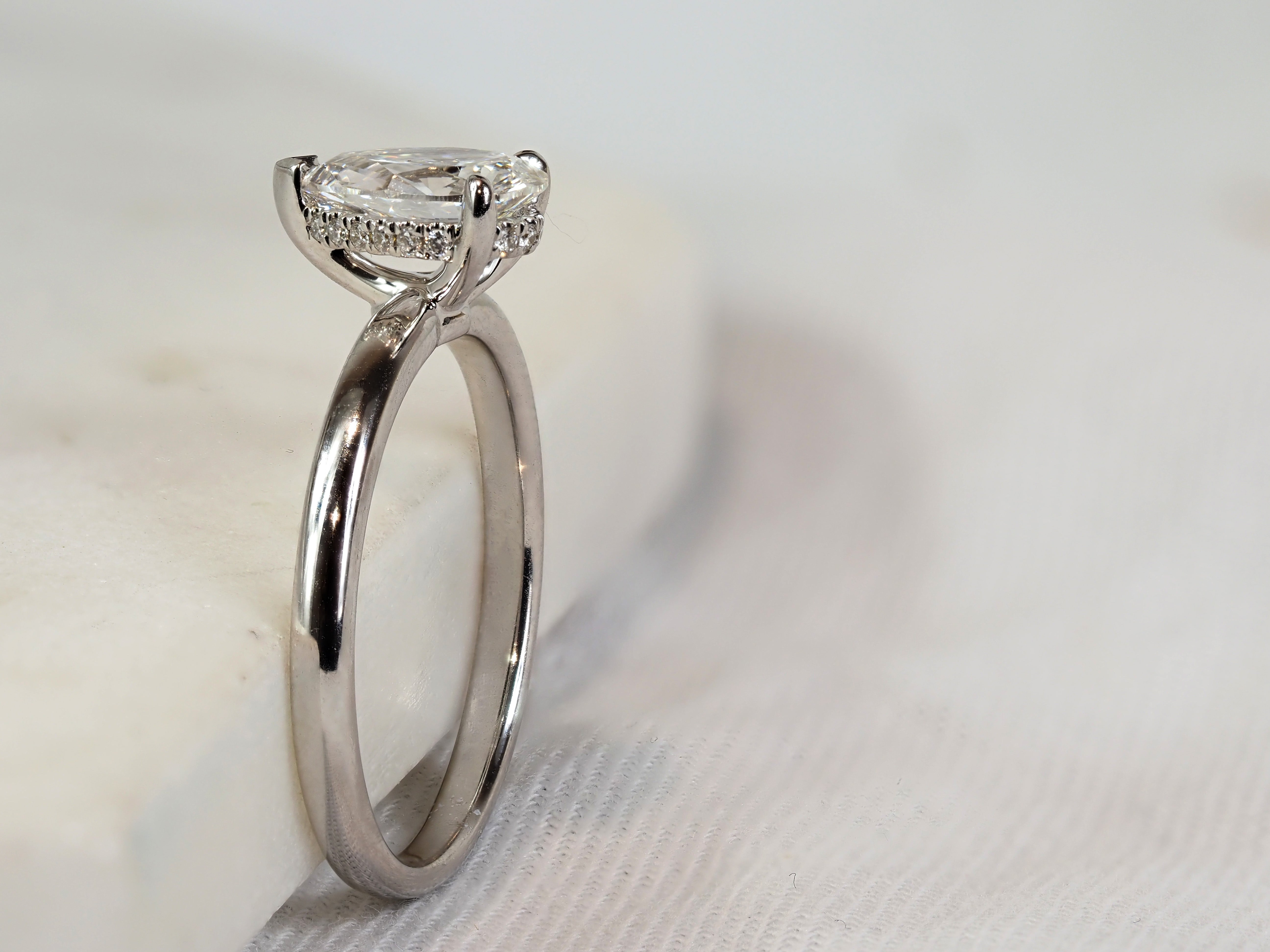 14ct White Gold Pear-Cut Lab-Grown Diamond Ring, 1ct Centre