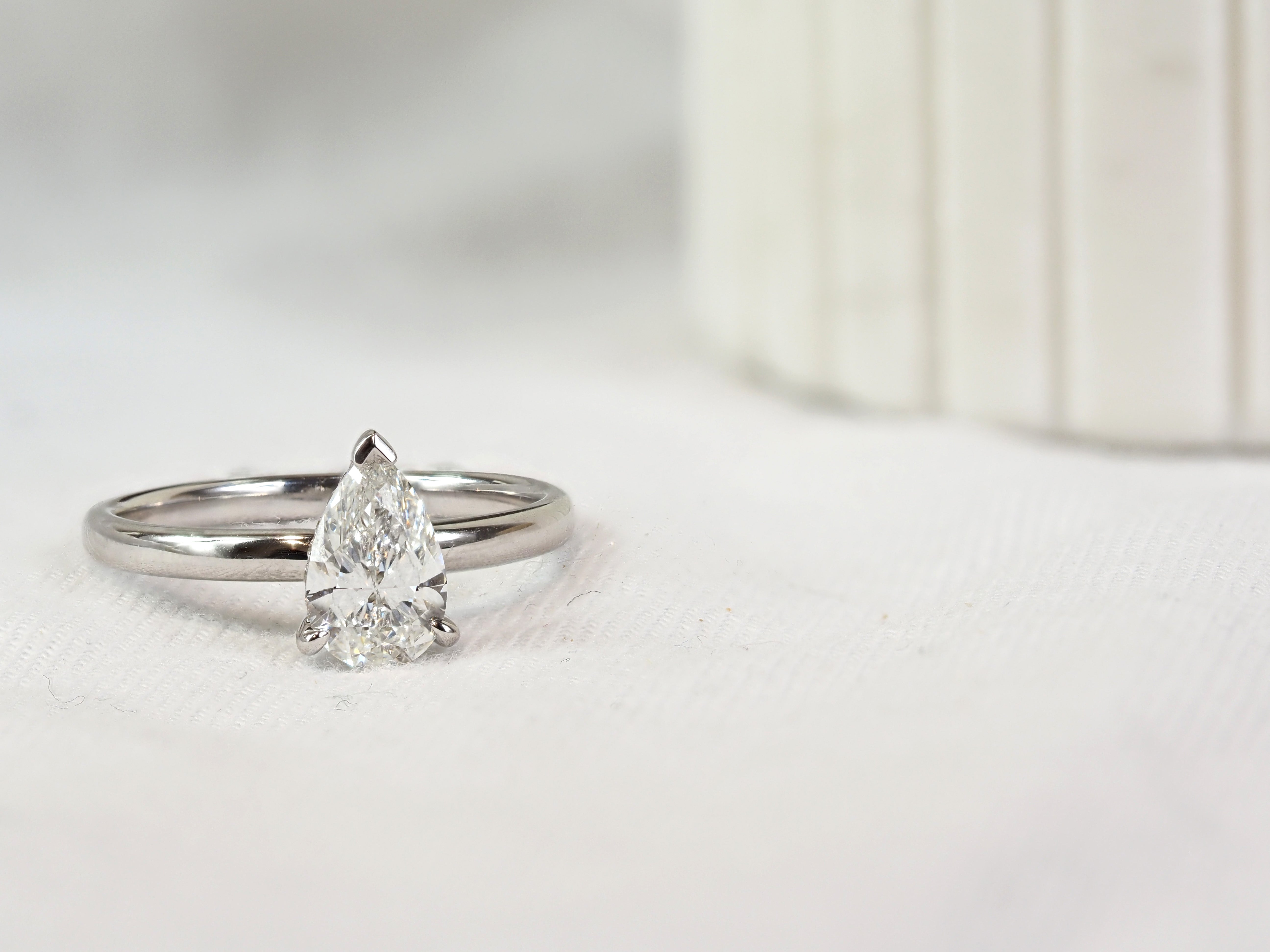 14ct White Gold Pear-Cut Lab-Grown Diamond Ring, 1ct Centre