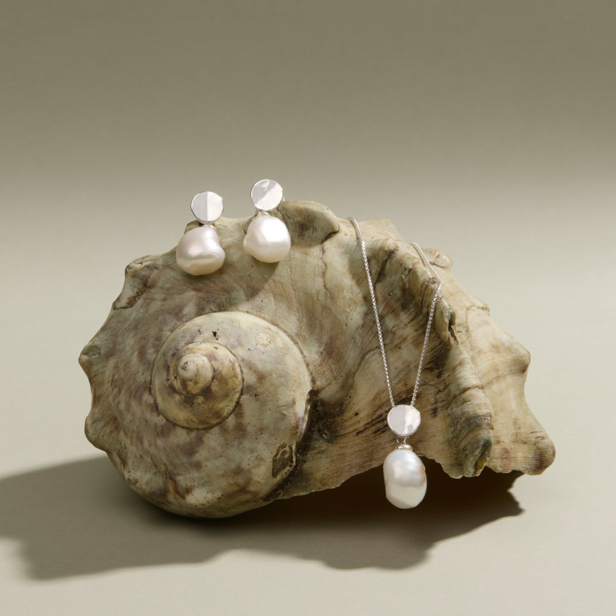 NAJO Ocean Drift Pearl Necklace Silver