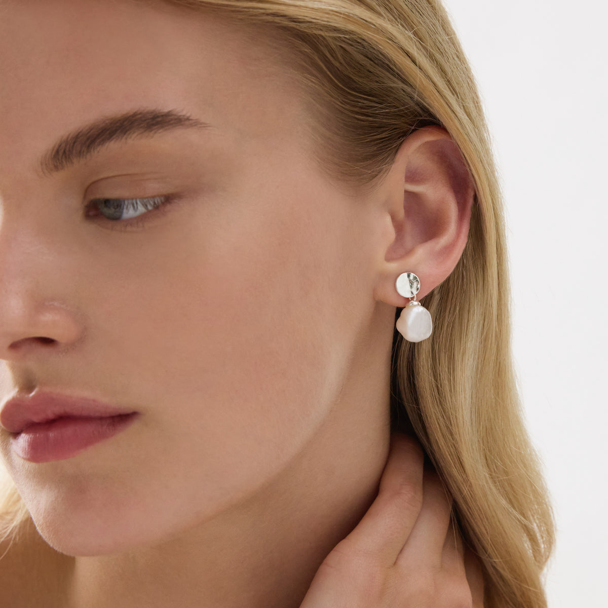 NAJO Ocean Drift Pearl Earrings Silver