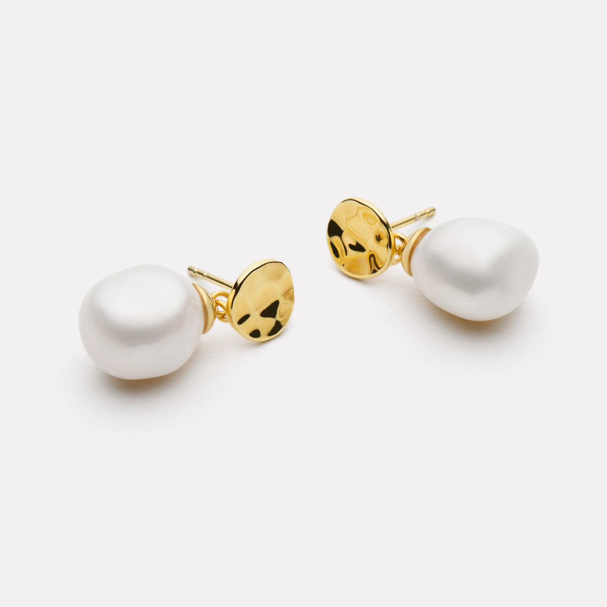 NAJO Ocean Drift Pearl Earrings Yellow Gold Plated