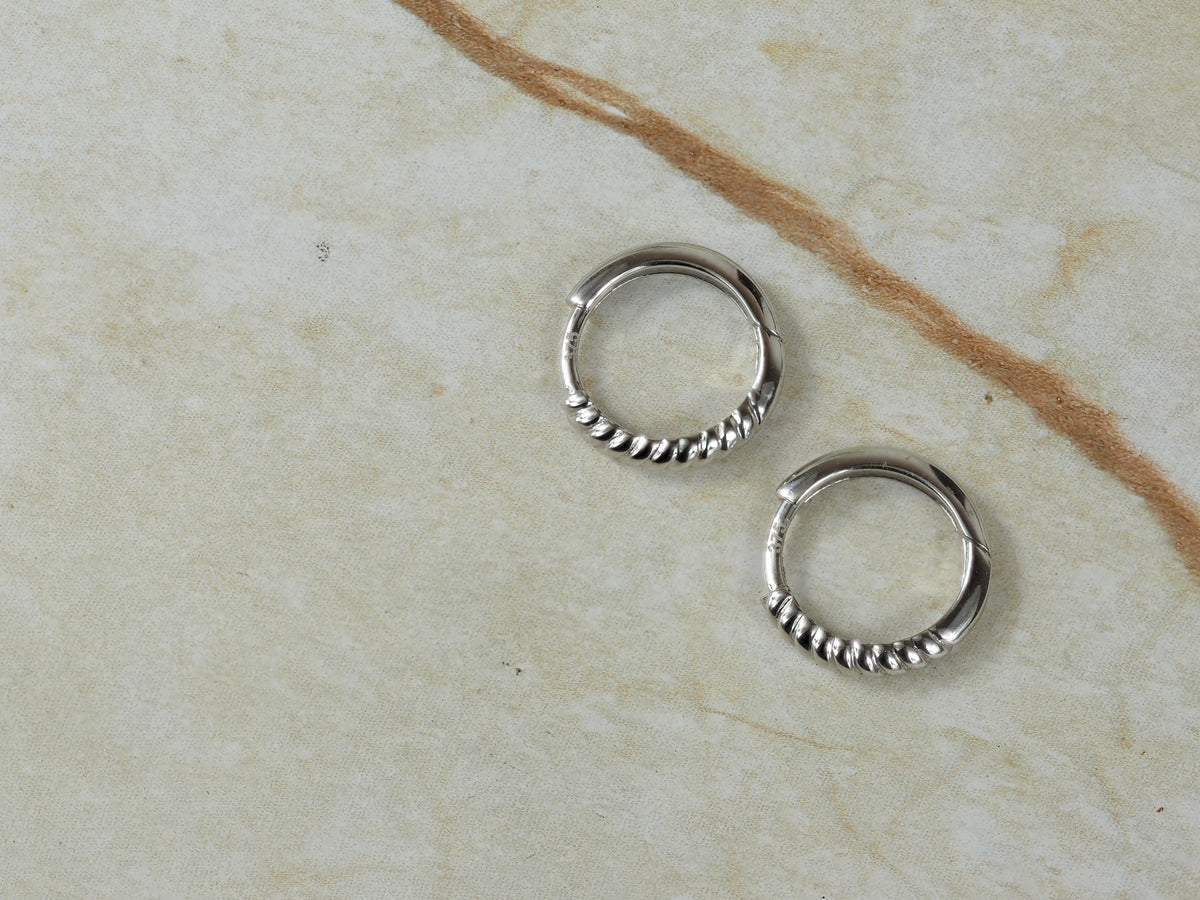 9ct White Gold Rope-Look huggie