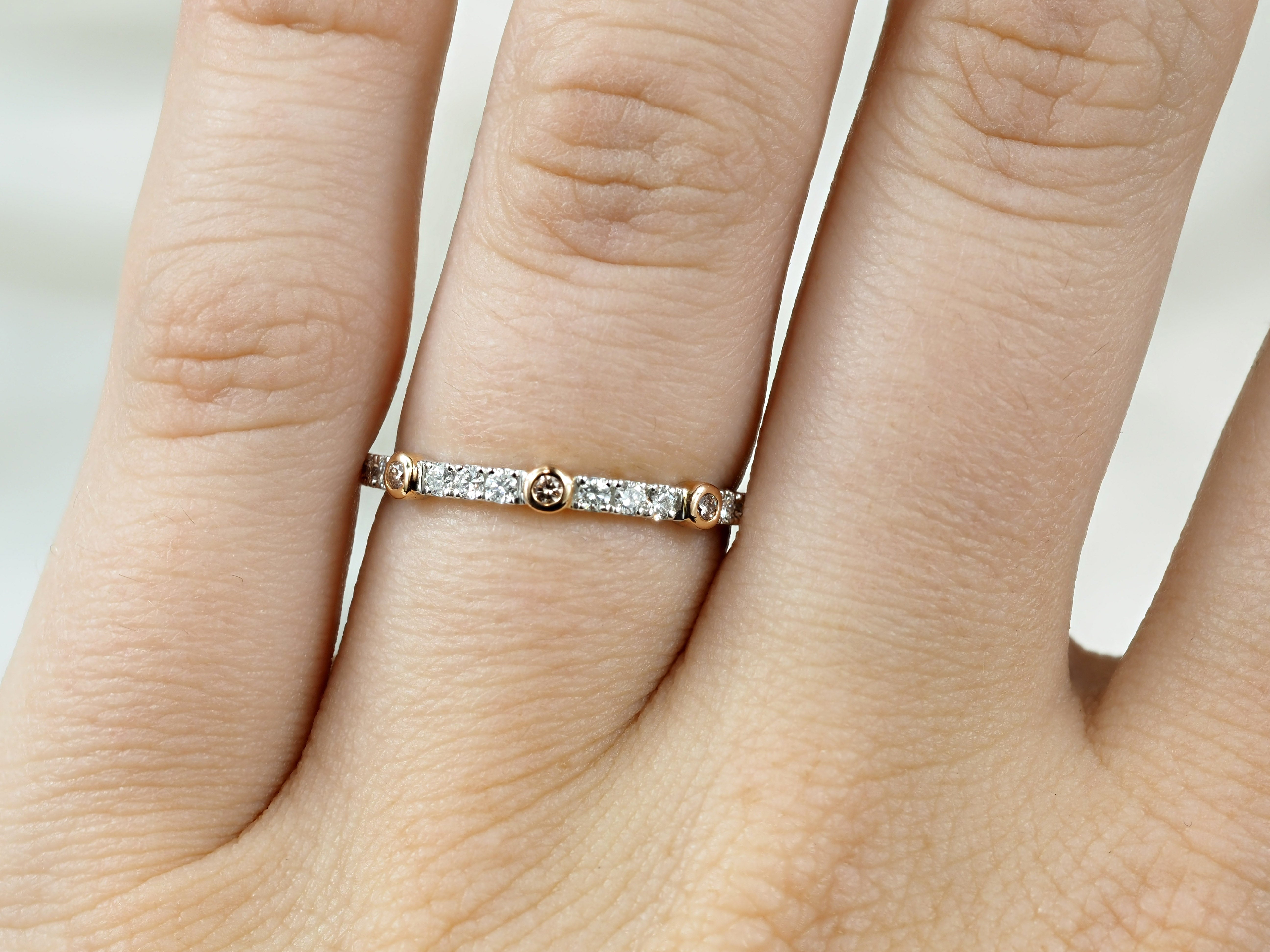 Ellendale 18ct Rose & White Gold diamond ring, 0.25cts total