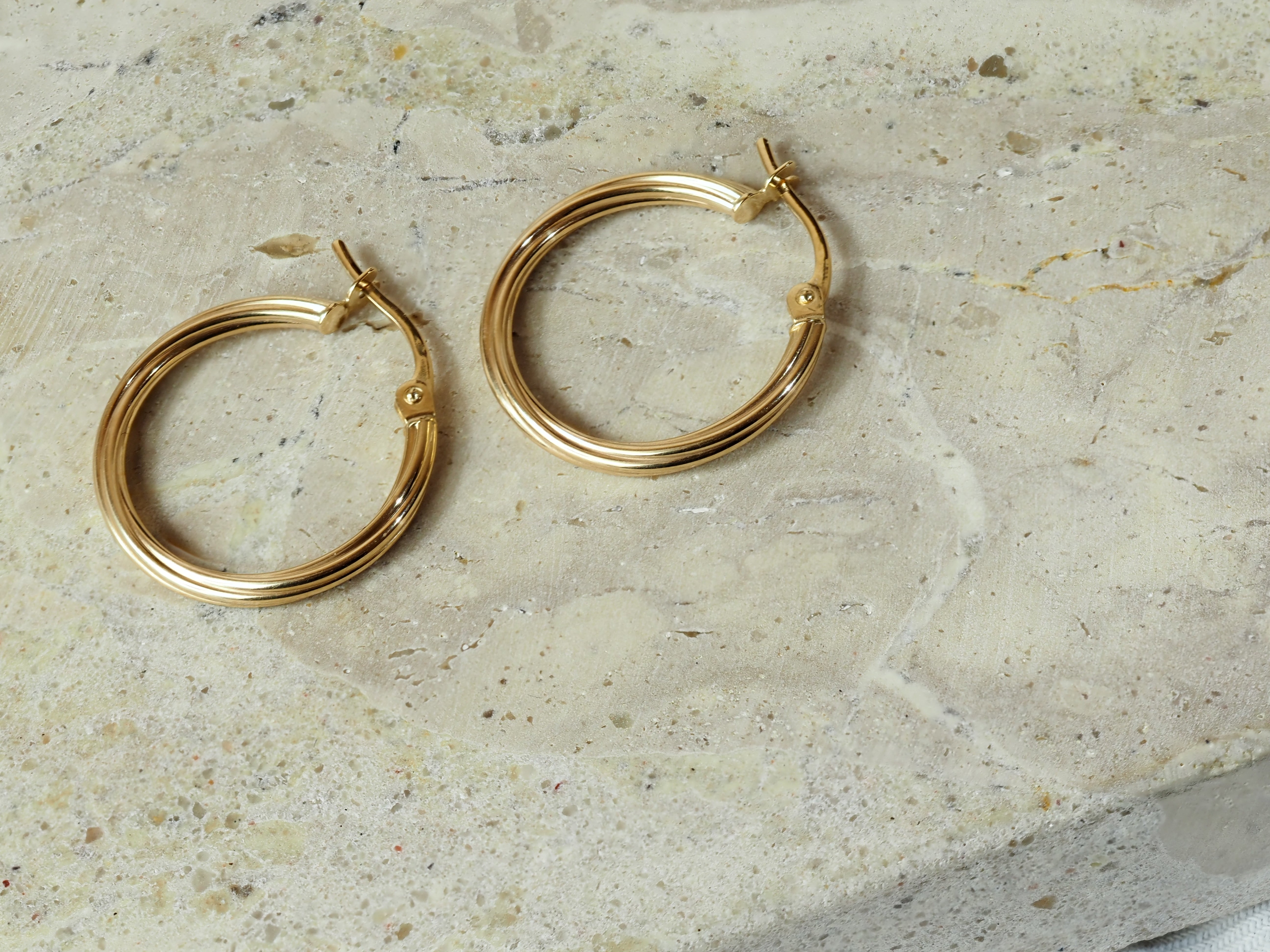 9ct Yellow Gold Twist Hoop Earrings, 15mm