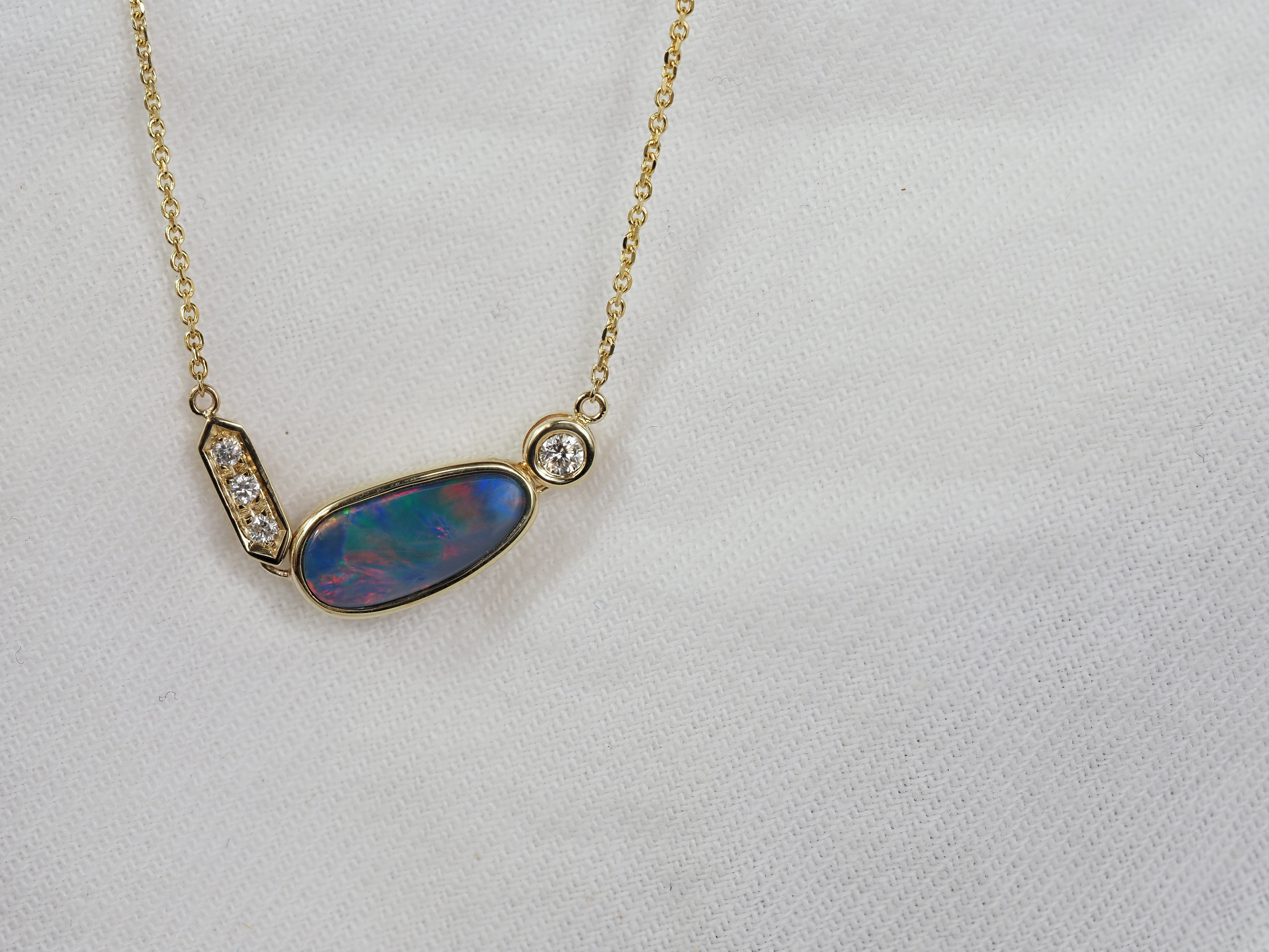 9ct Yellow Gold Doublet Opal and Diamond Necklet