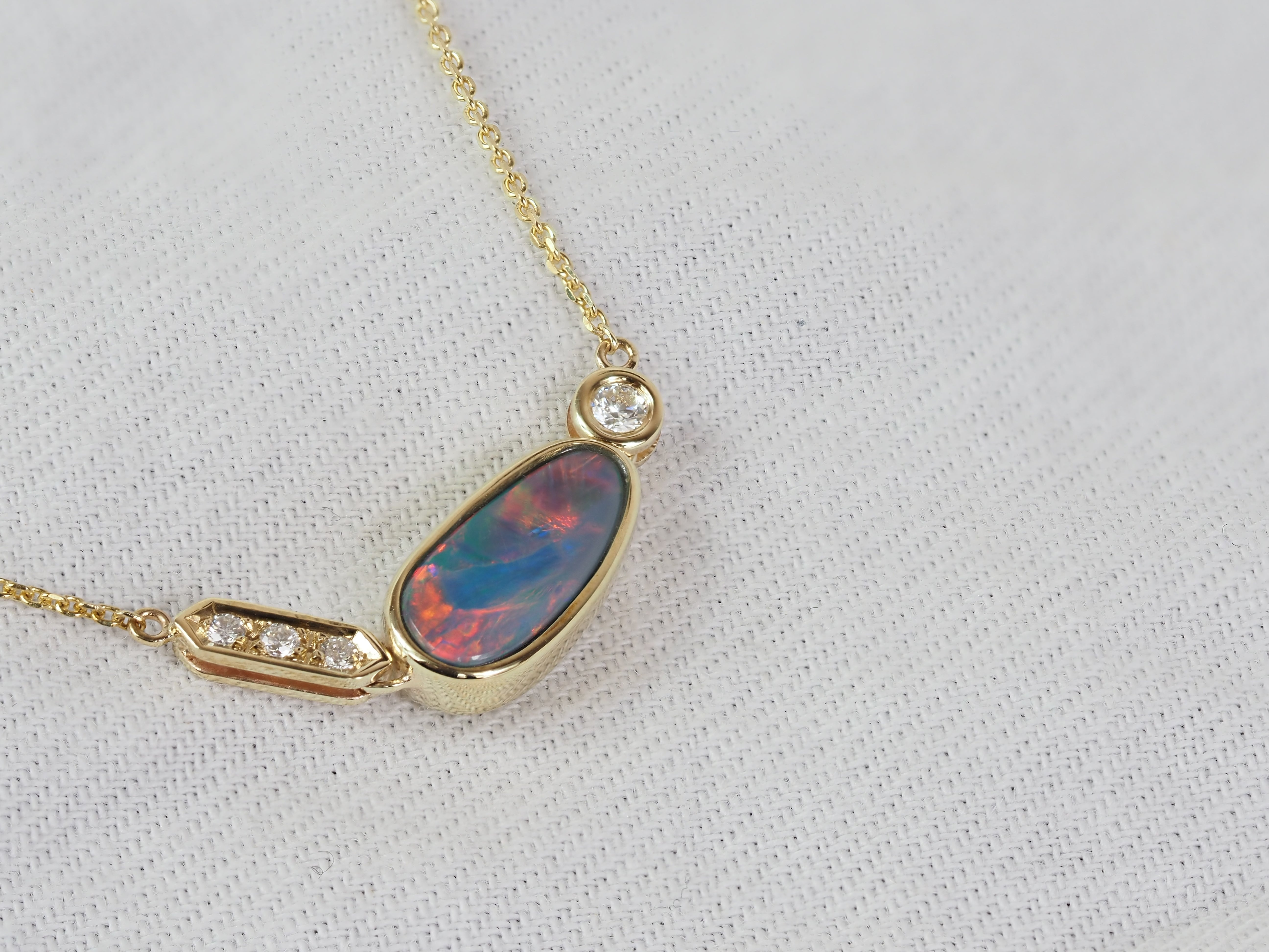 9ct Yellow Gold Doublet Opal and Diamond Necklet