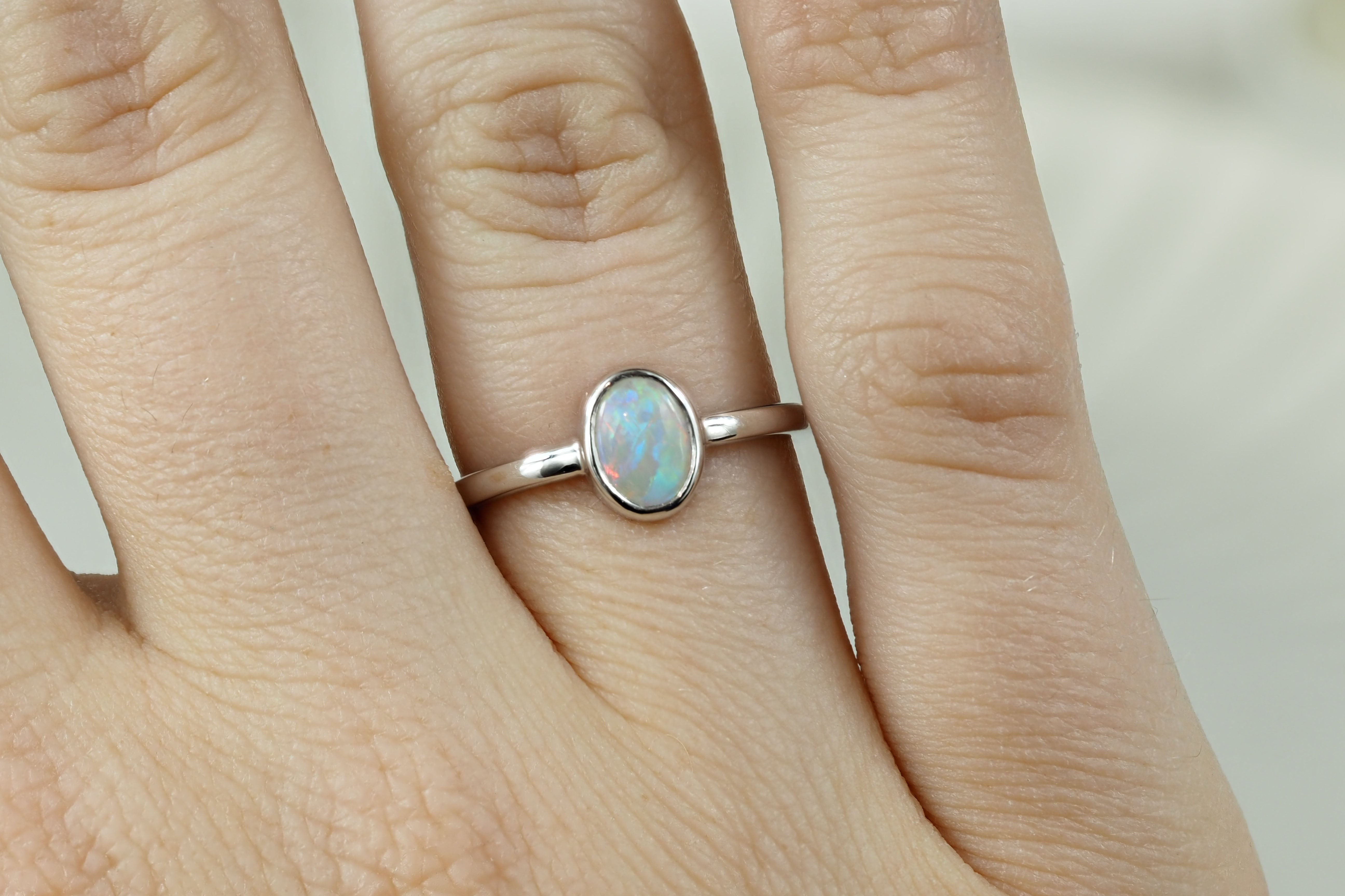 9ct White Gold Oval Opal Ring