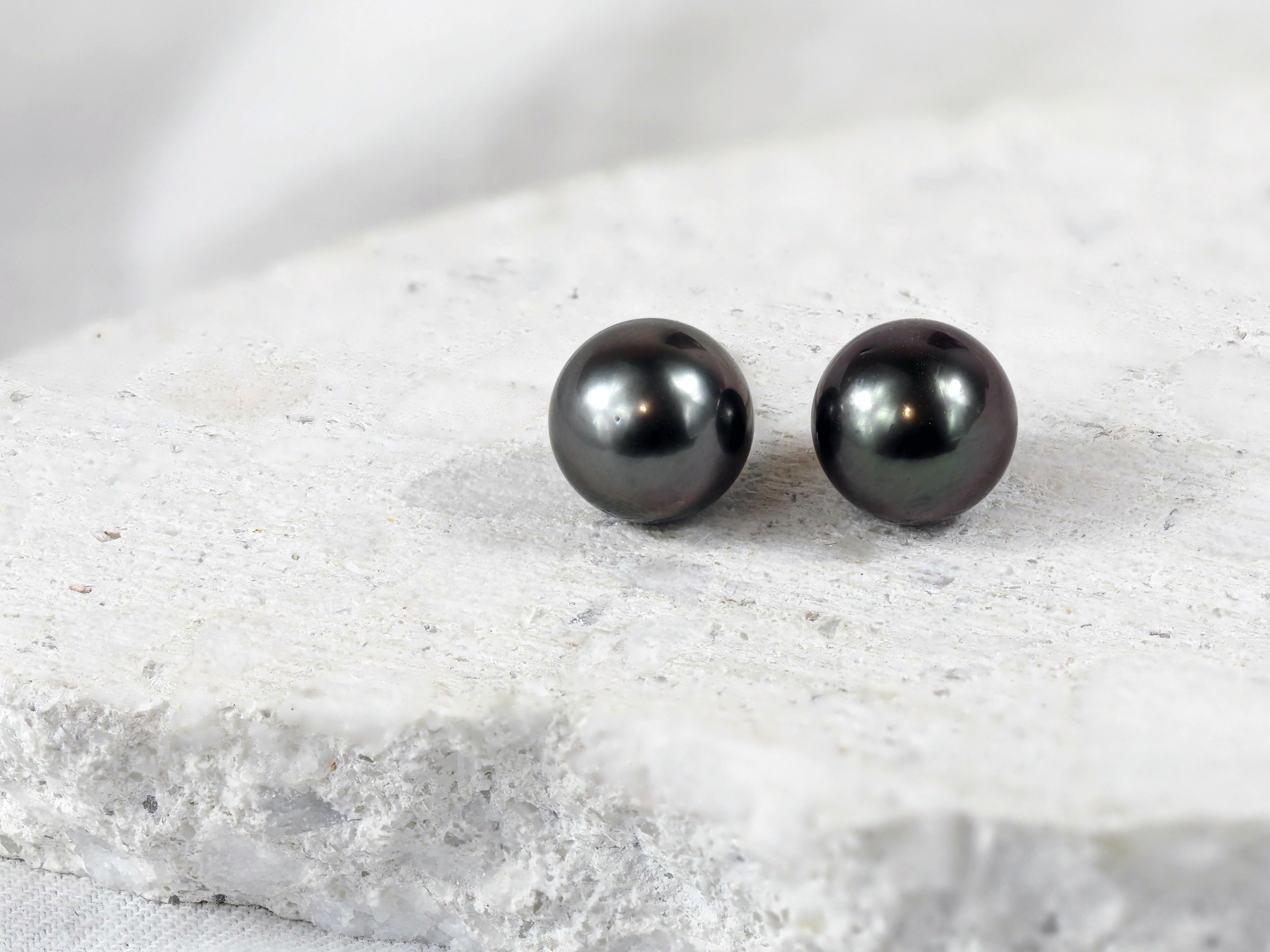 Autore 18ct White Gold Tahitian Pearl Stud Earrings, 9mm