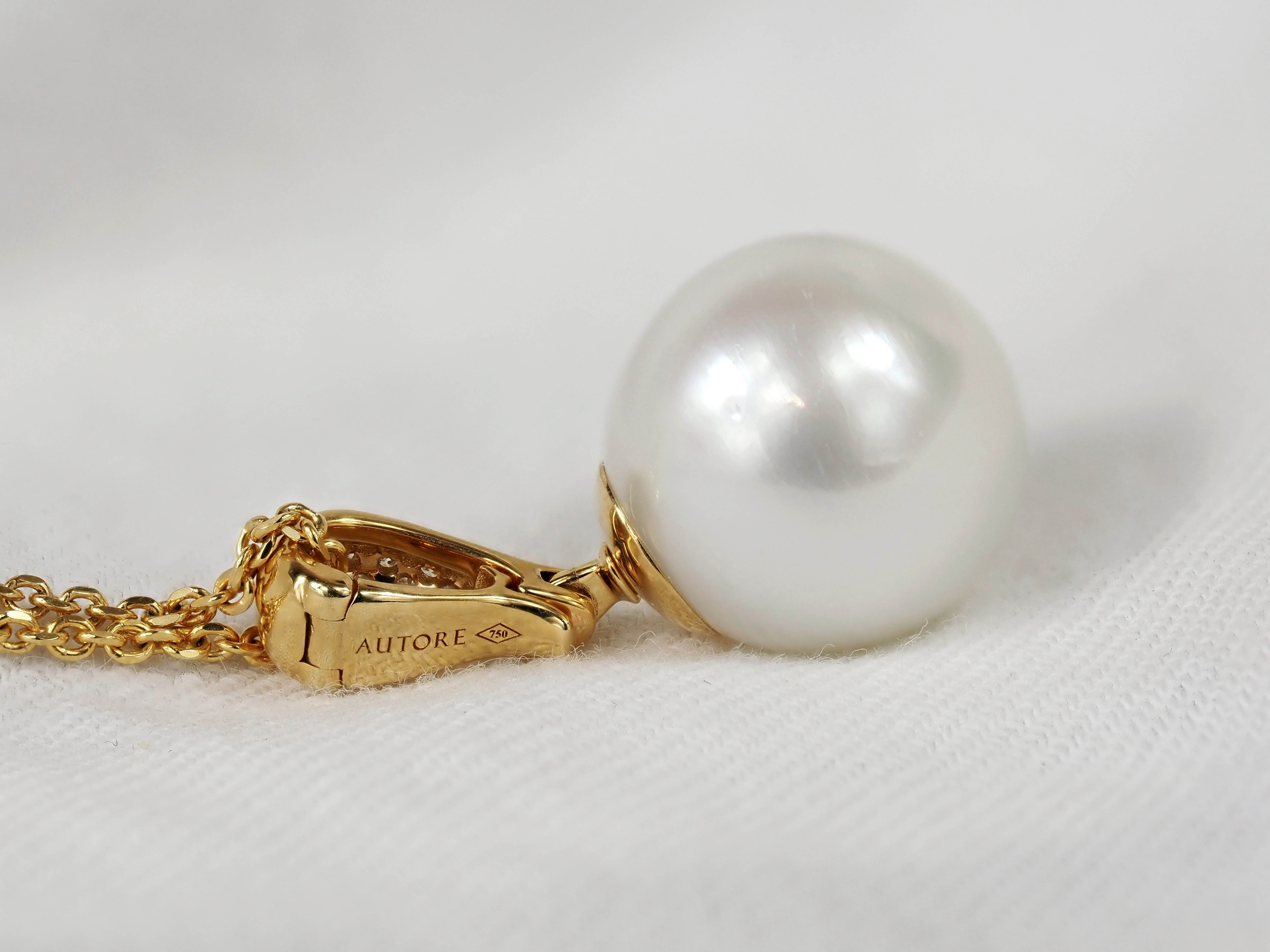 Autore 18ct Yellow Gold South Sea Pearl and Diamond Pendant, 12mm