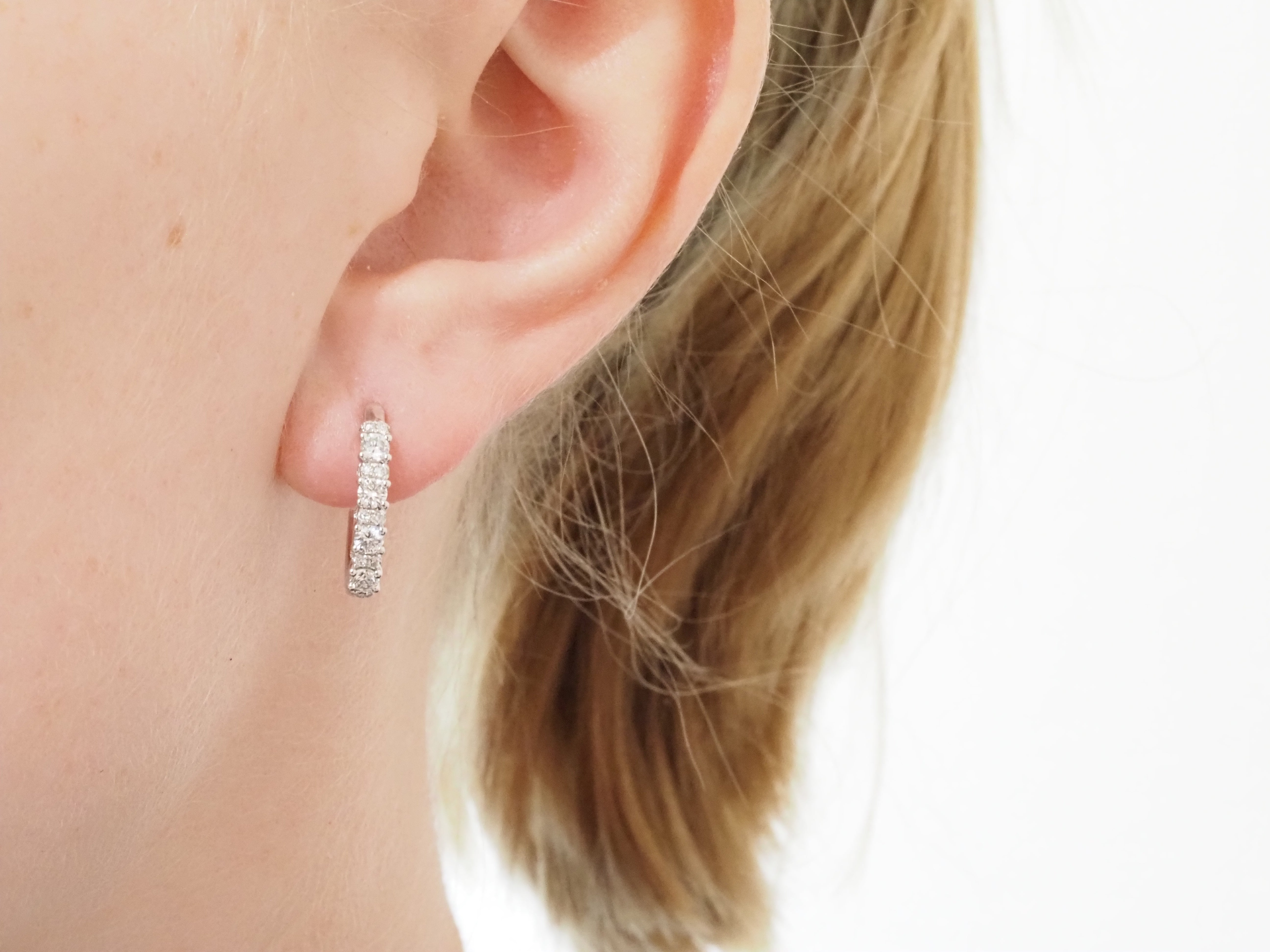 14ct White Gold Lab-Grown Diamond Huggie Earrings, 0.76ct Total