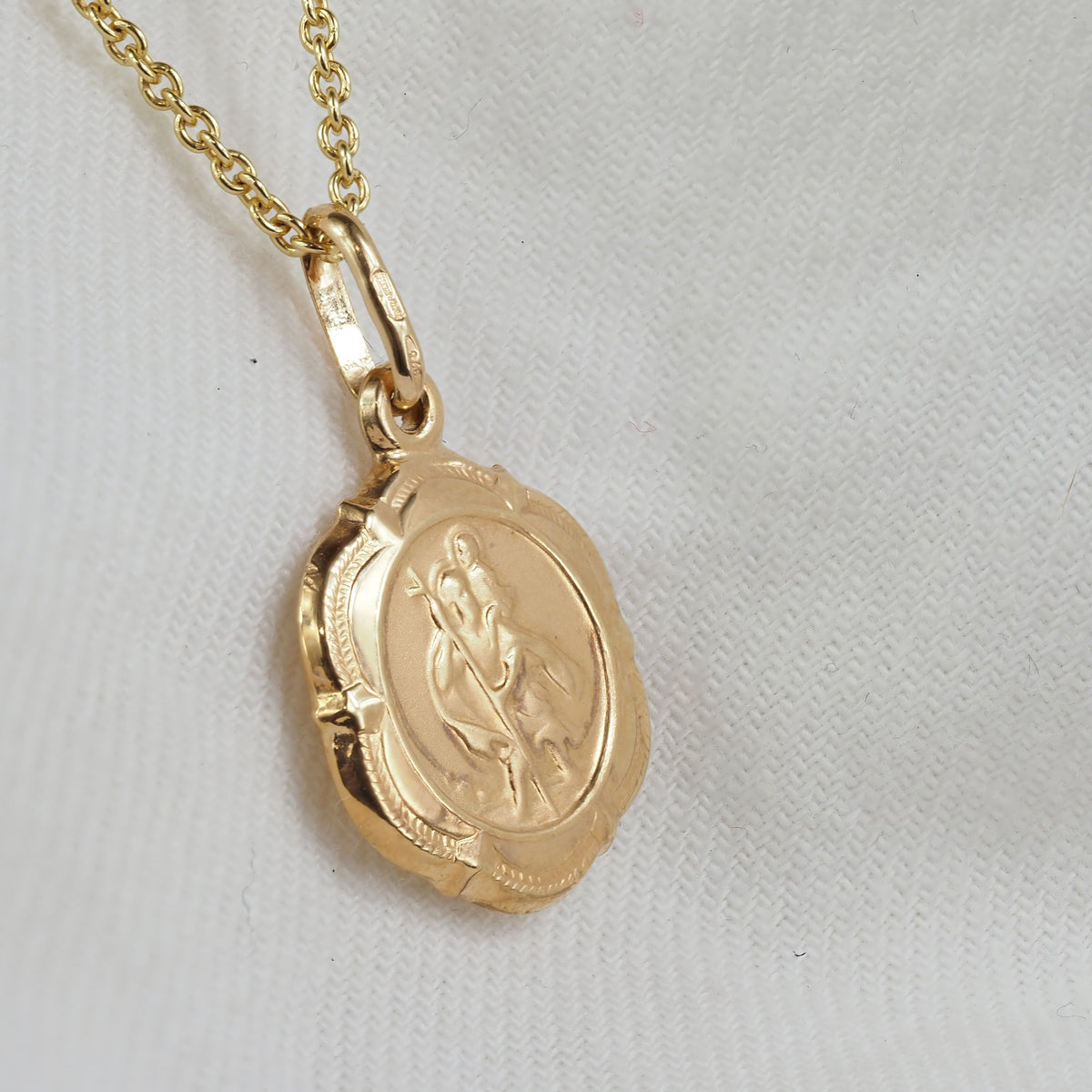 9ct Yellow Gold St Christopher Pendant