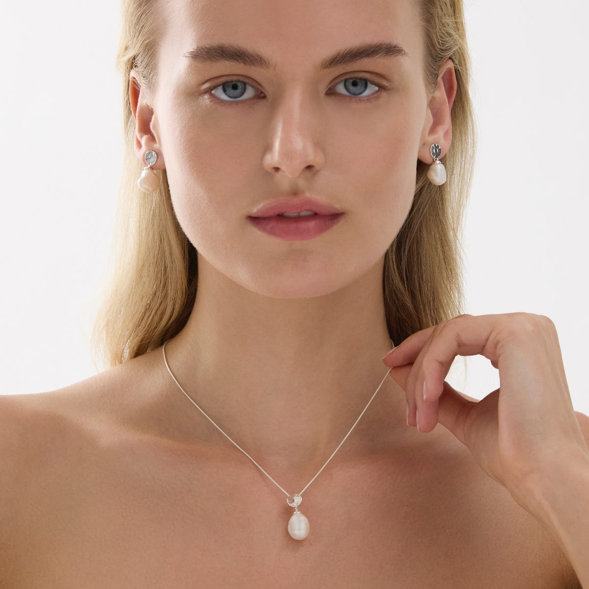 NAJO Ocean Drift Pearl Necklace Silver
