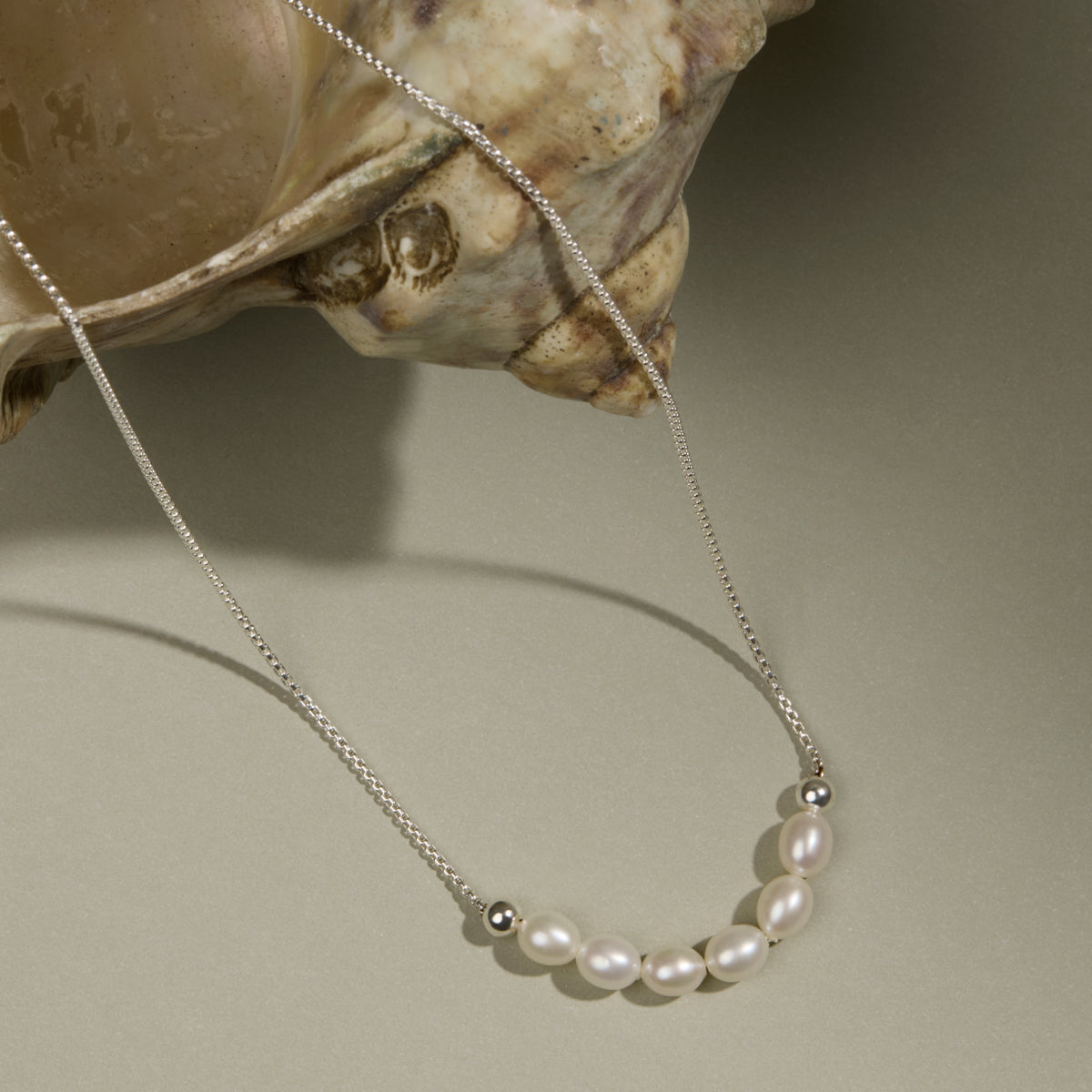 NAJO Shoreline Pearl Necklace Silver