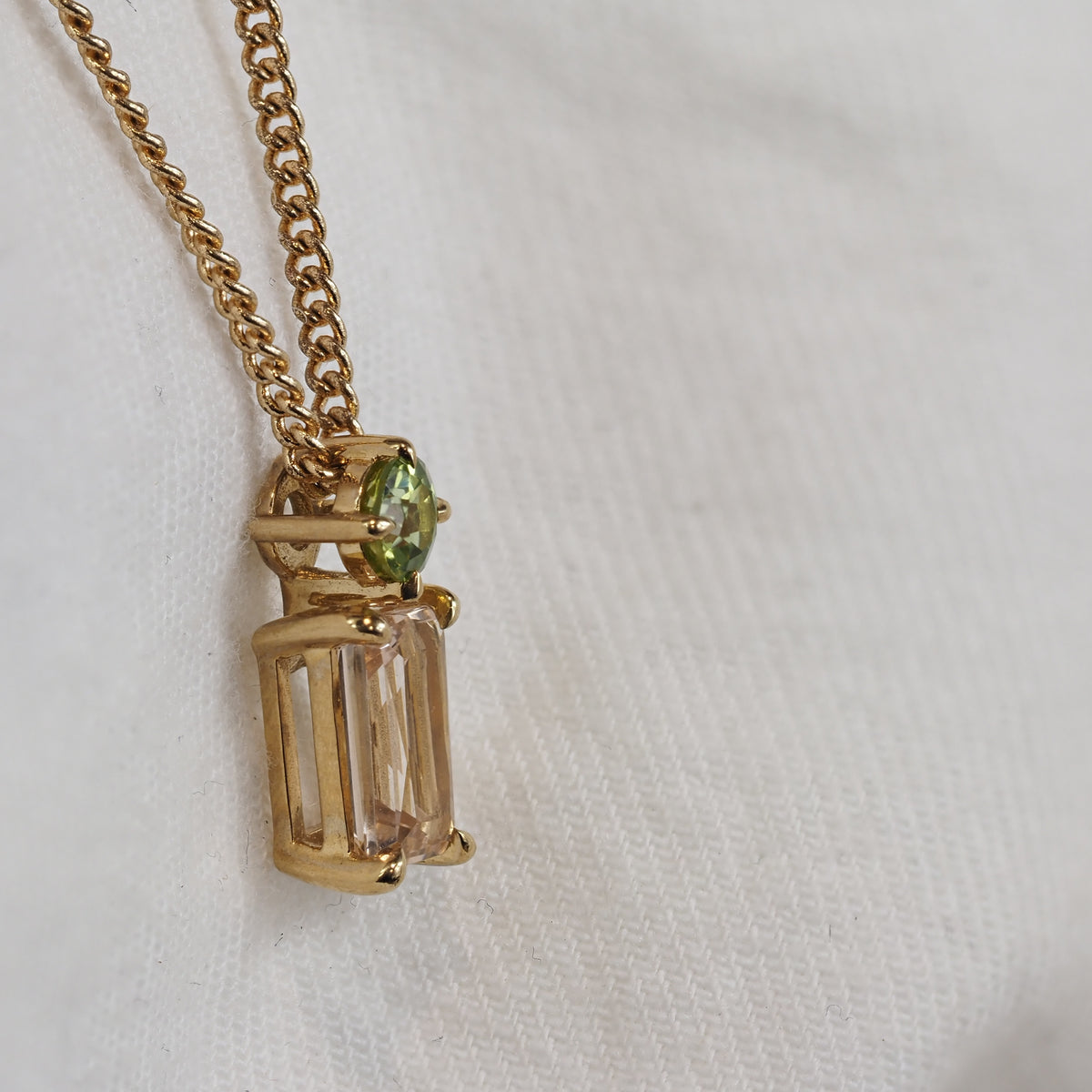 9ct Yellow Gold Morganite and Peridot pendant