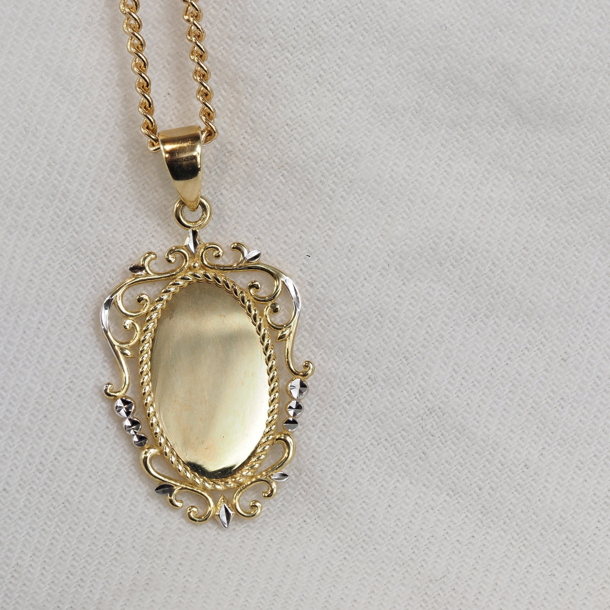 9ct Yellow Gold Oval Shield Pendant