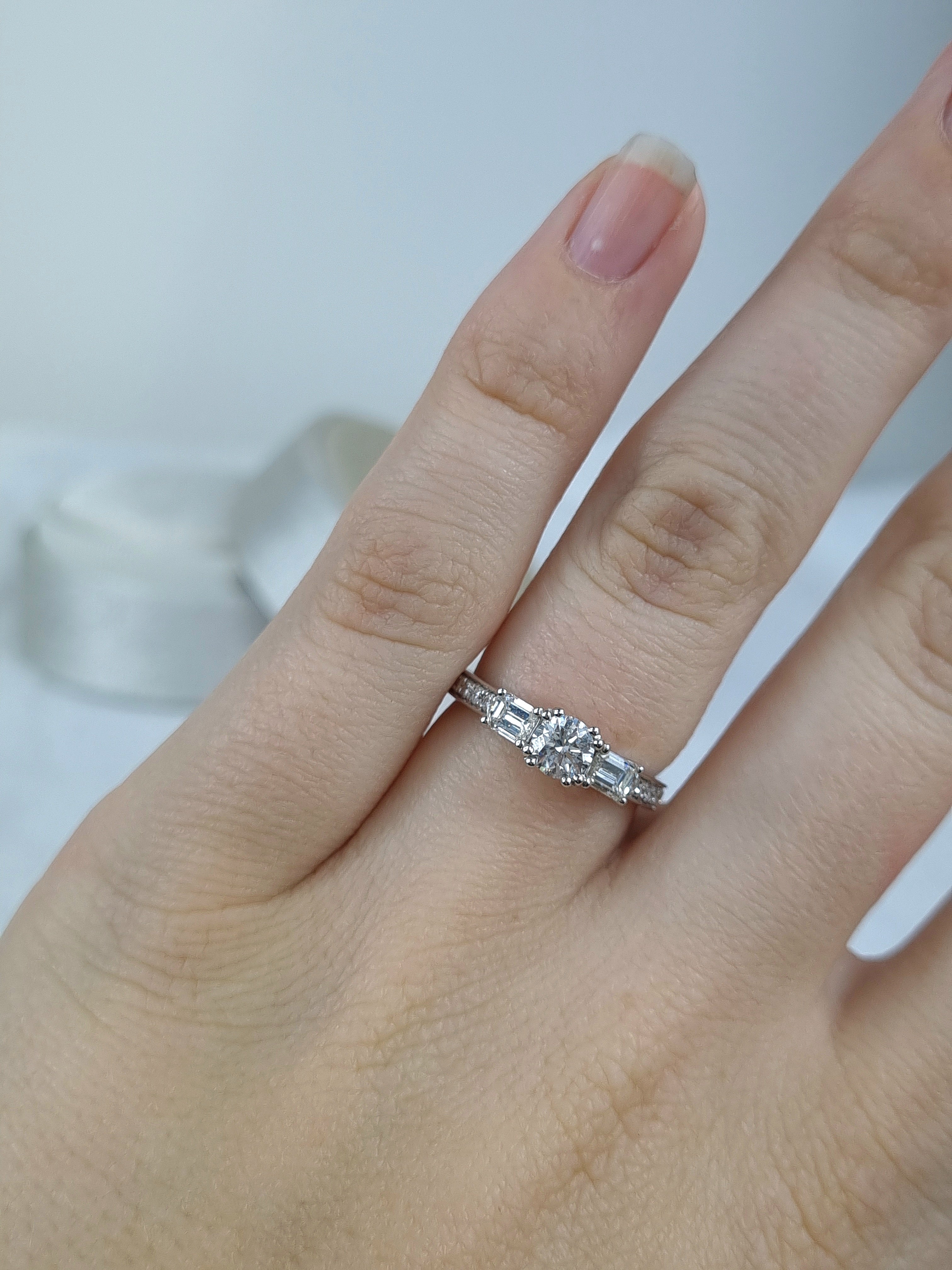18ct White Gold Round and Emerald Cut Diamond Engagement Ring, 0.40ct Centre