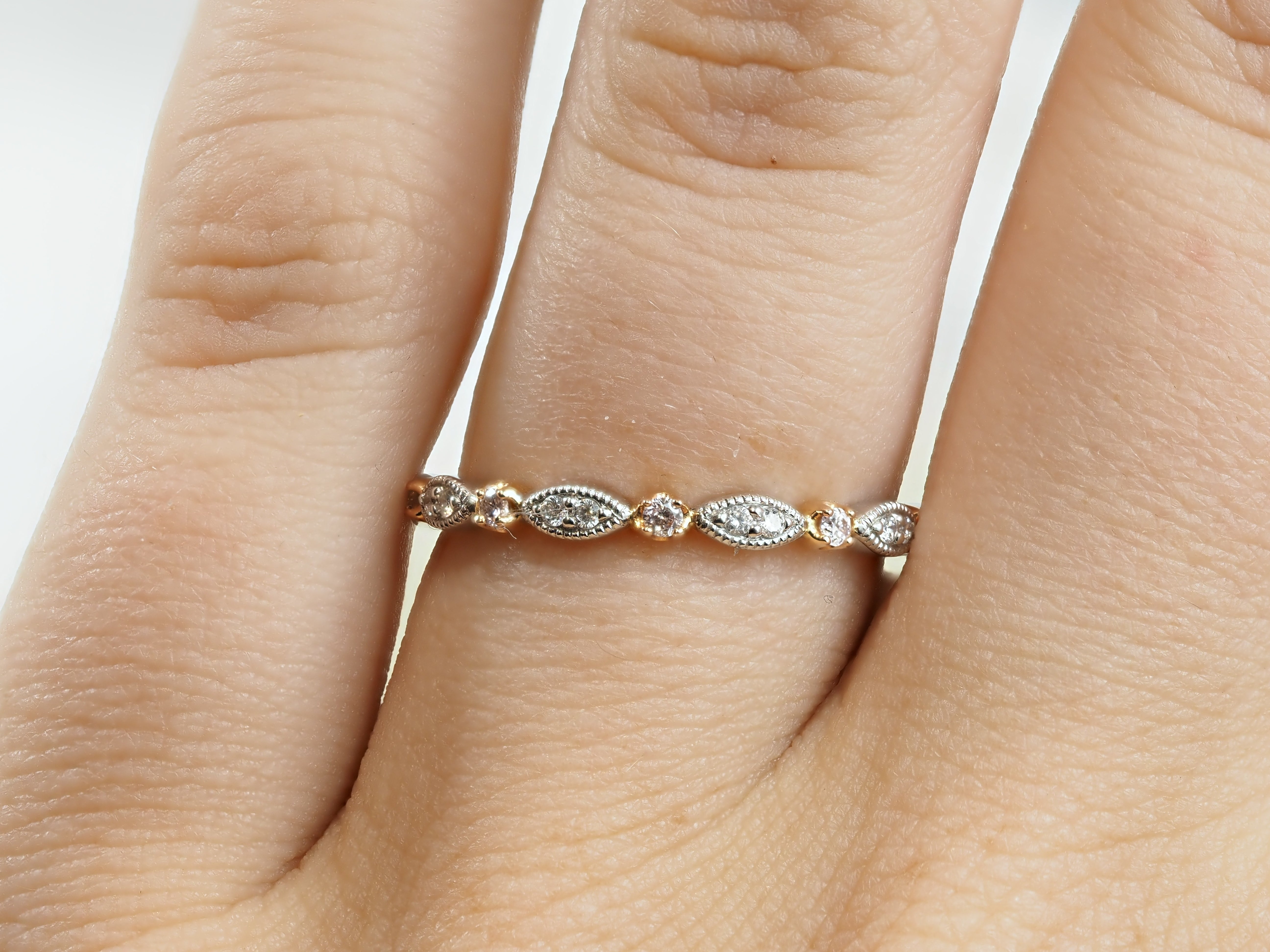 18ct Rose and White Gold Pink and White Diamond Ring, 0.15ct total