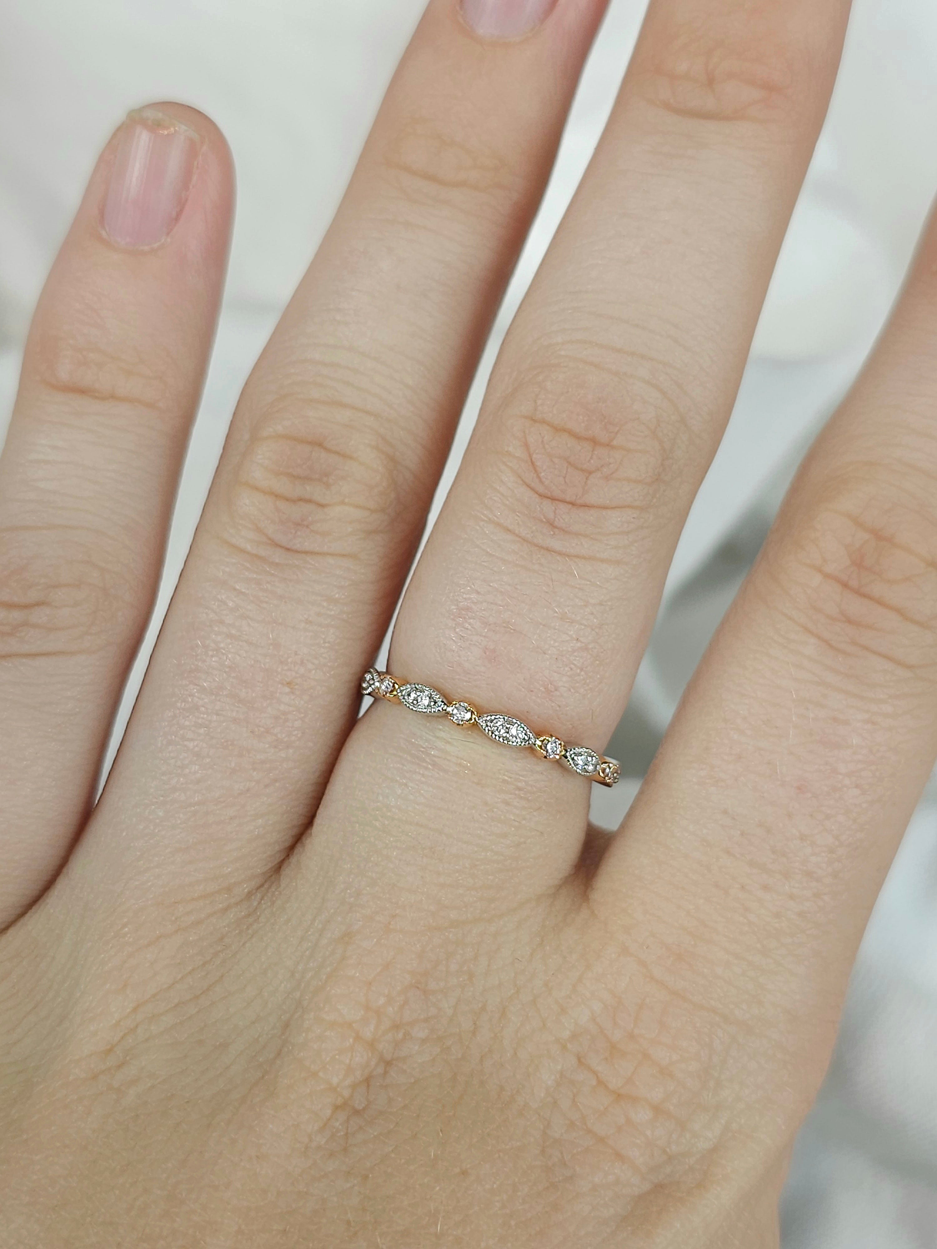 18ct Two Tone Argyle Pink & White Diamond Band