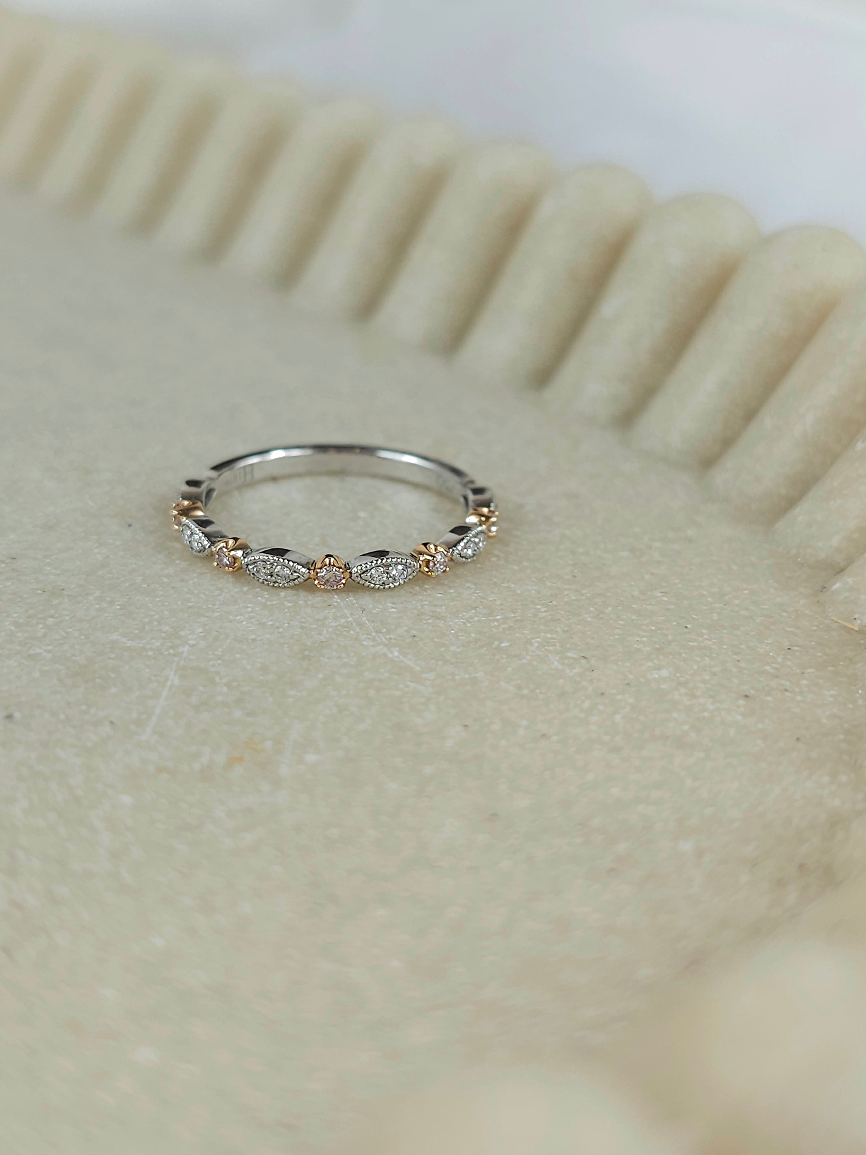 18ct Two Tone Argyle Pink & White Diamond Band