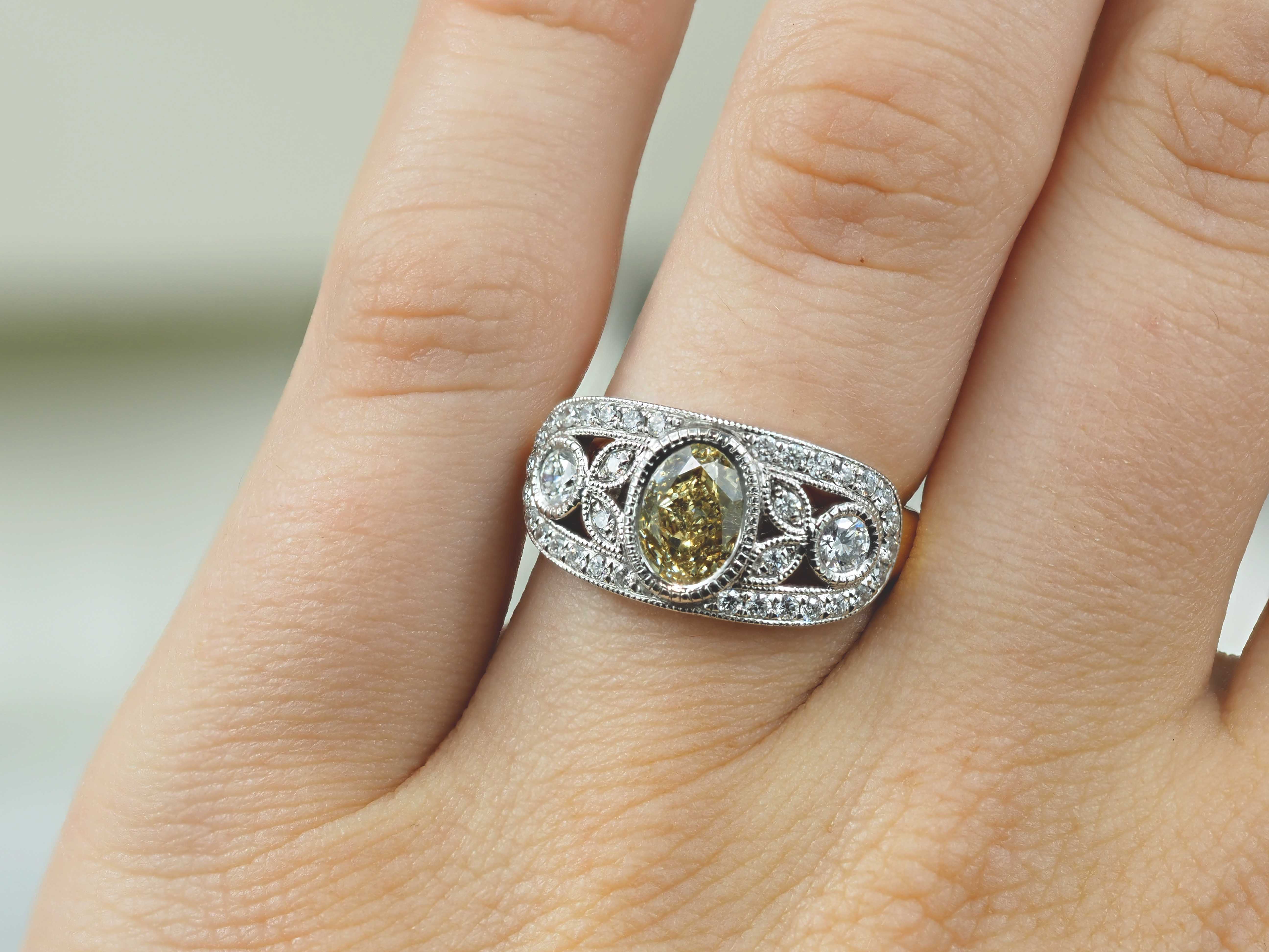 18ct Gold Natural Yellow Oval Diamond Ring, 1.15 carat centre.