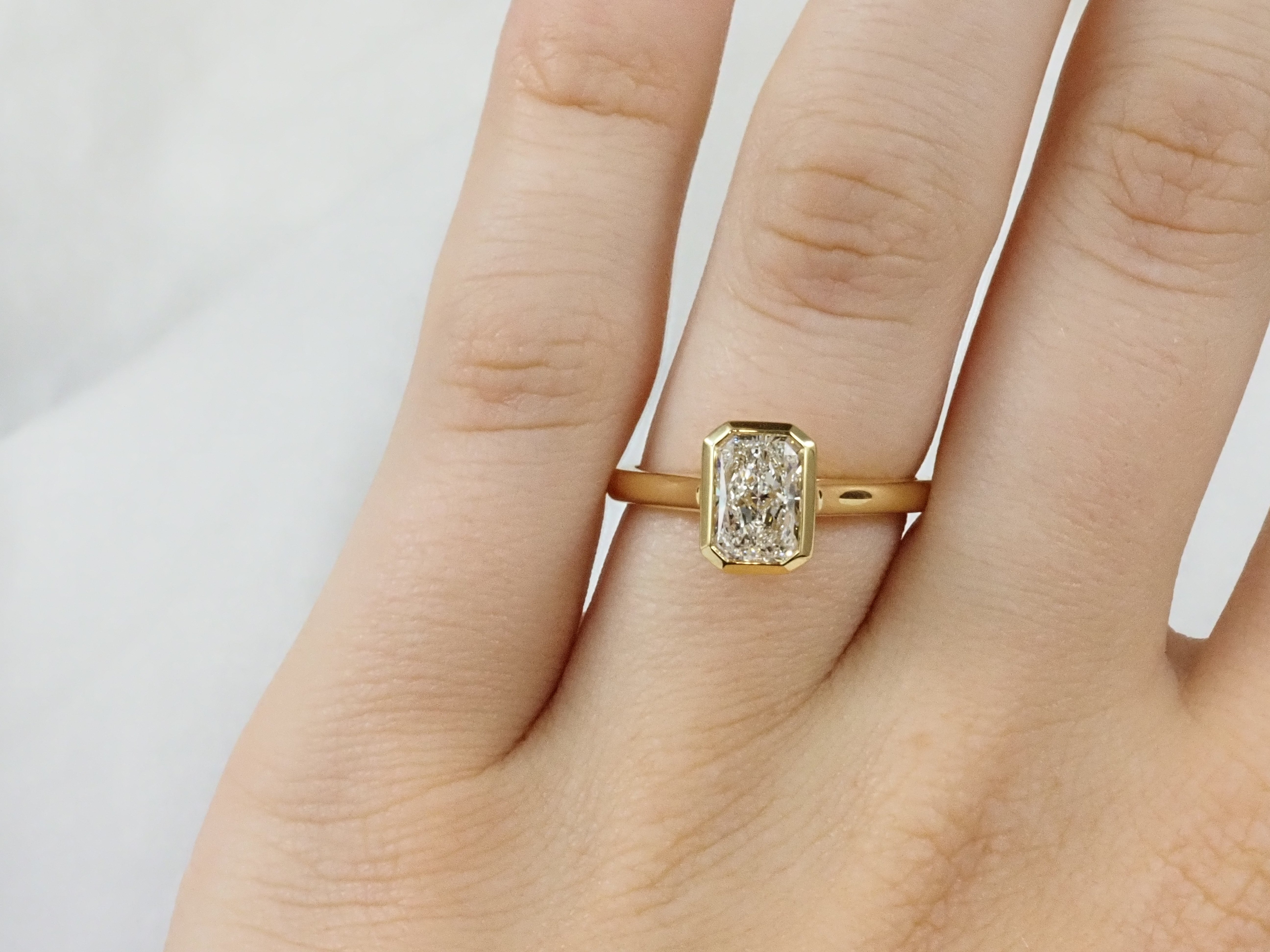 18ct Yellow Gold Radiant Lab-Grown Diamond Engagement Ring, 1.36ct Centre