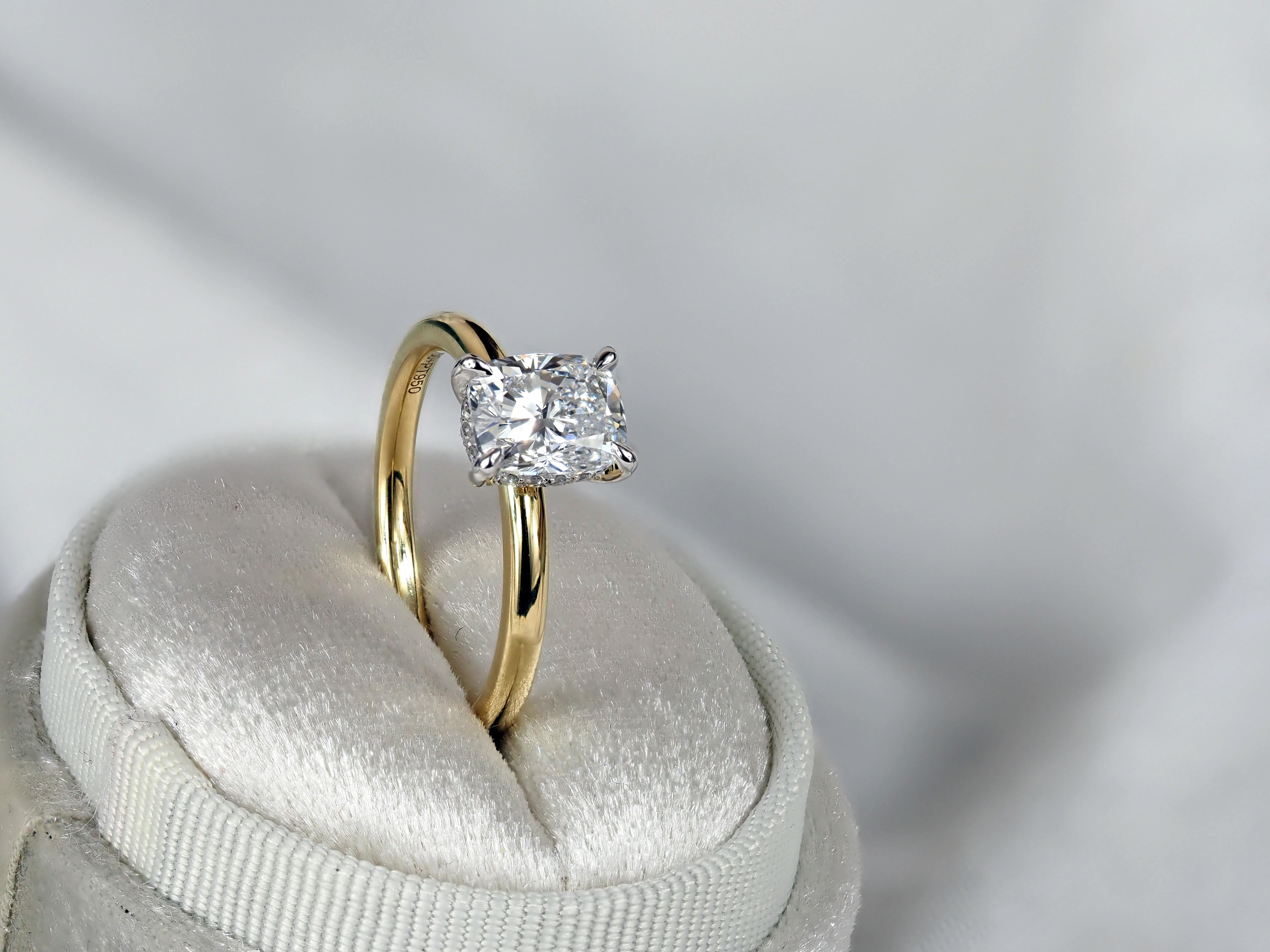 18ct Yellow and Platinum Cushion Lab-Grown Diamond Engagement Ring, 1.52ct Centre