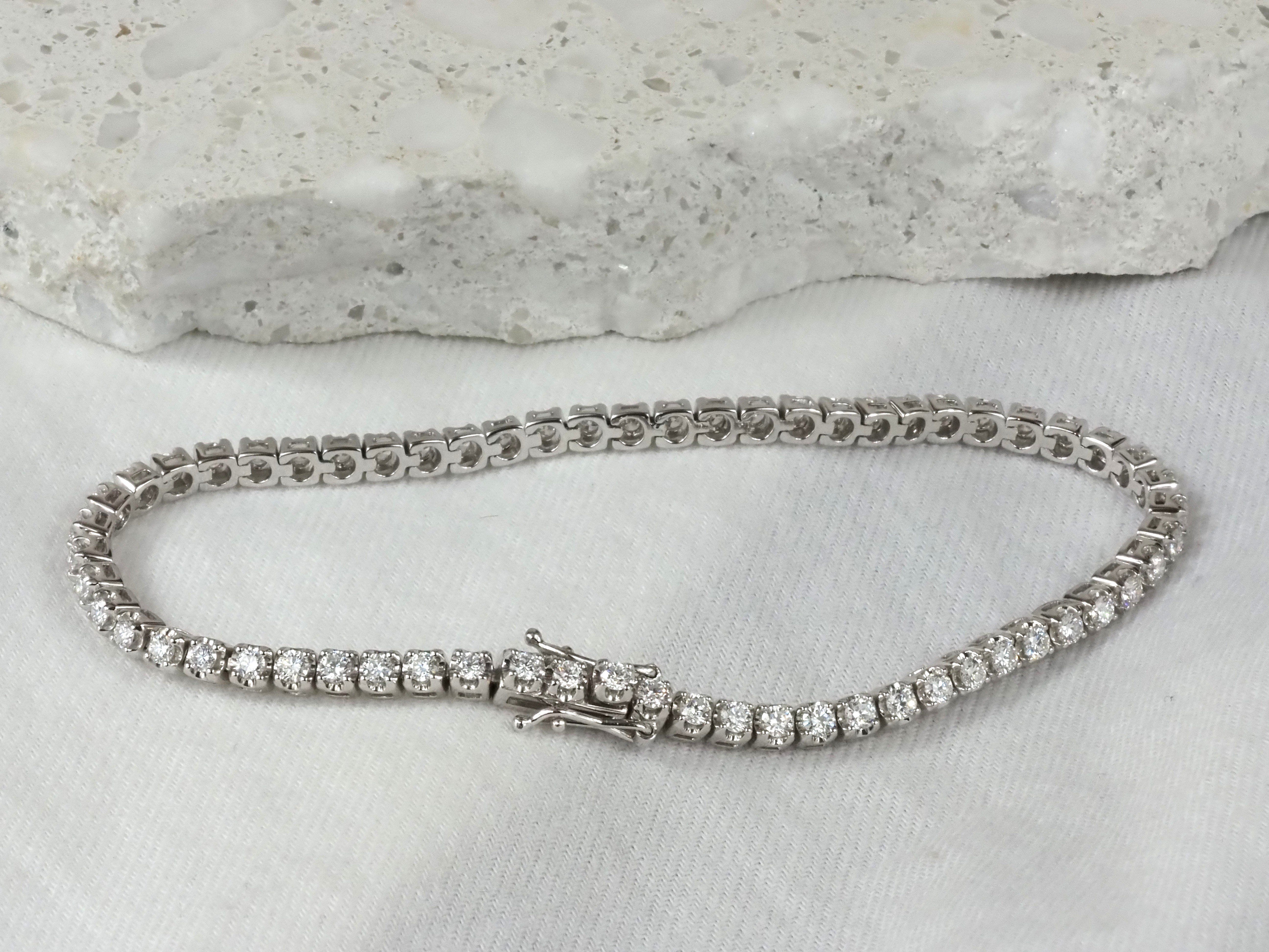 9ct White Gold Diamond Tennis Bracelet, 2ct Total