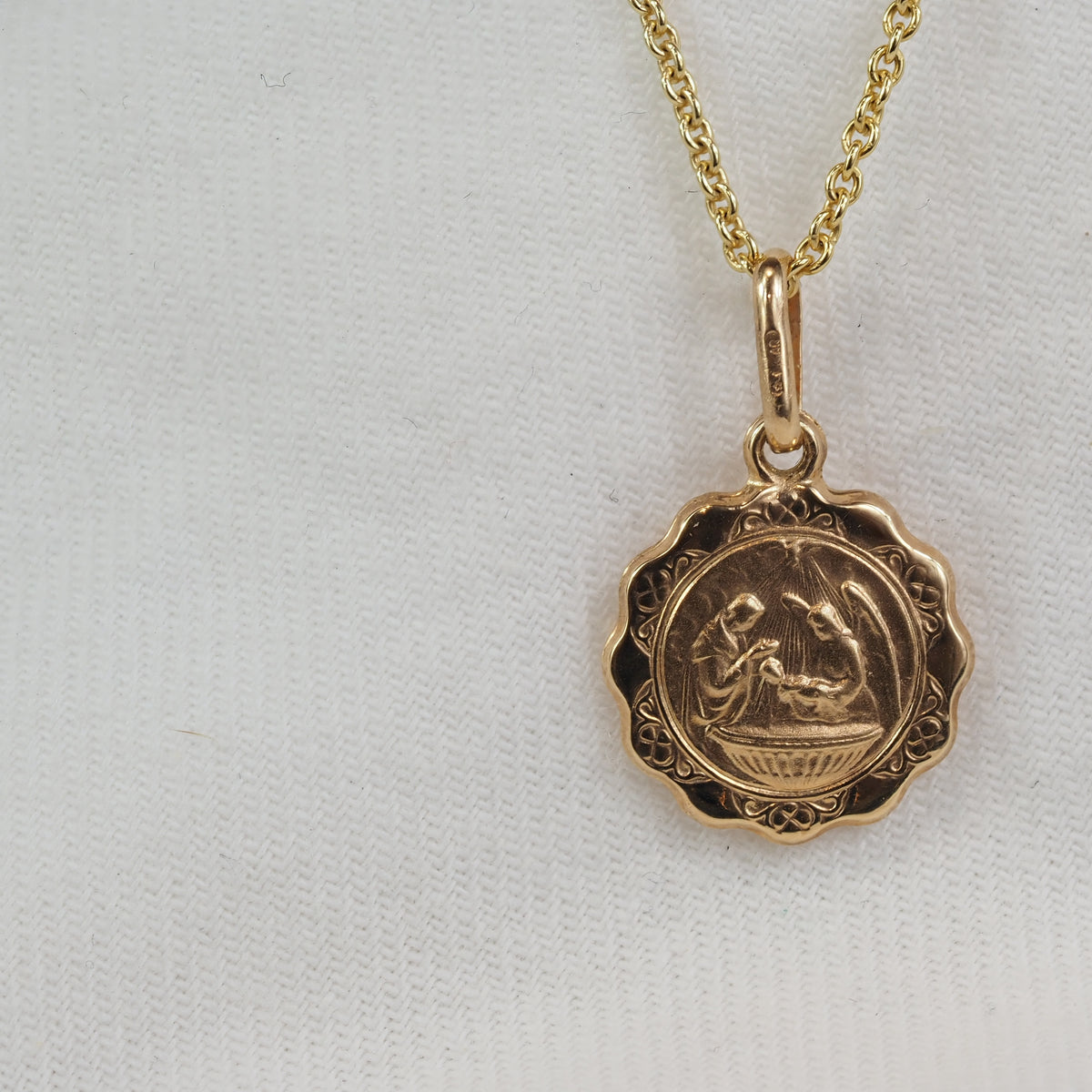 9ct Yellow Gold Baptism Pendant, 12mm