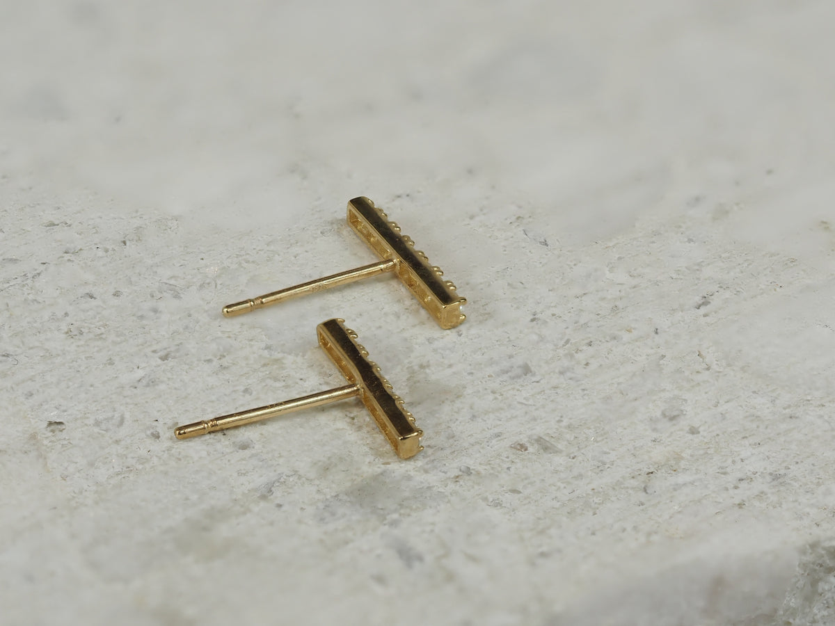 9ct Yellow Gold Cubic Zirconia Bar Stud Earrings