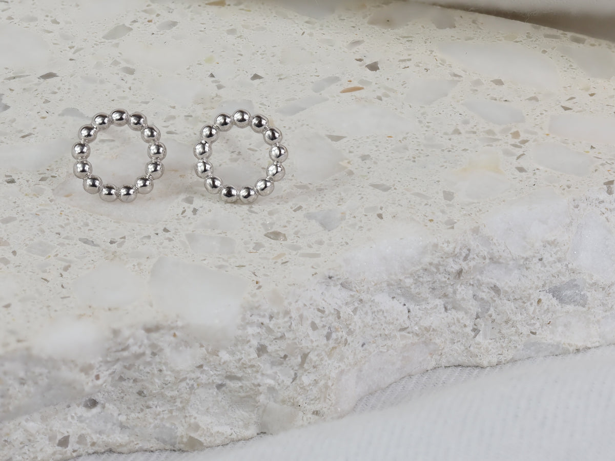 9ct White Gold Beaded Circle Stud Earrings