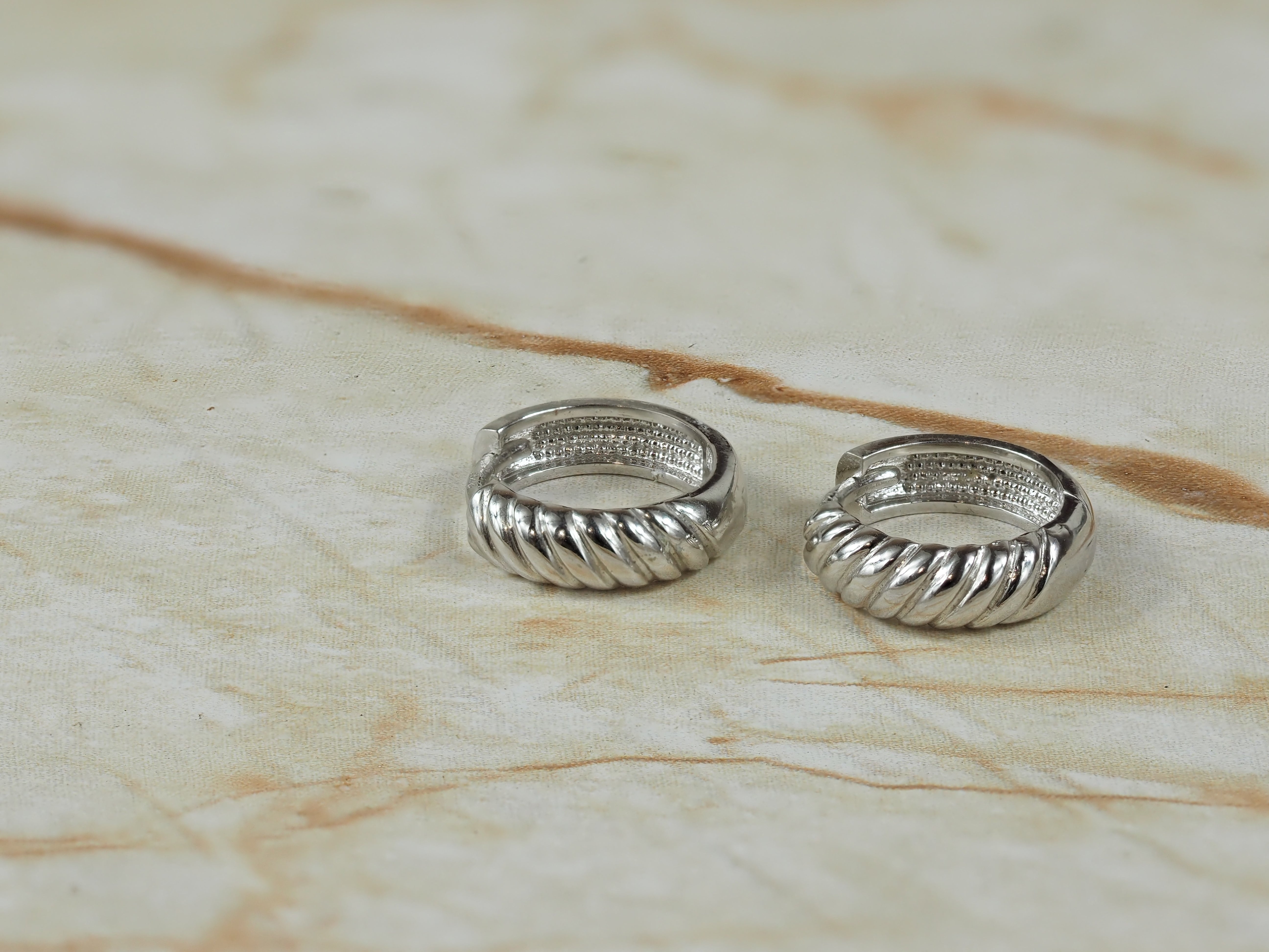 9ct White Gold Wide Rope-Look huggies
