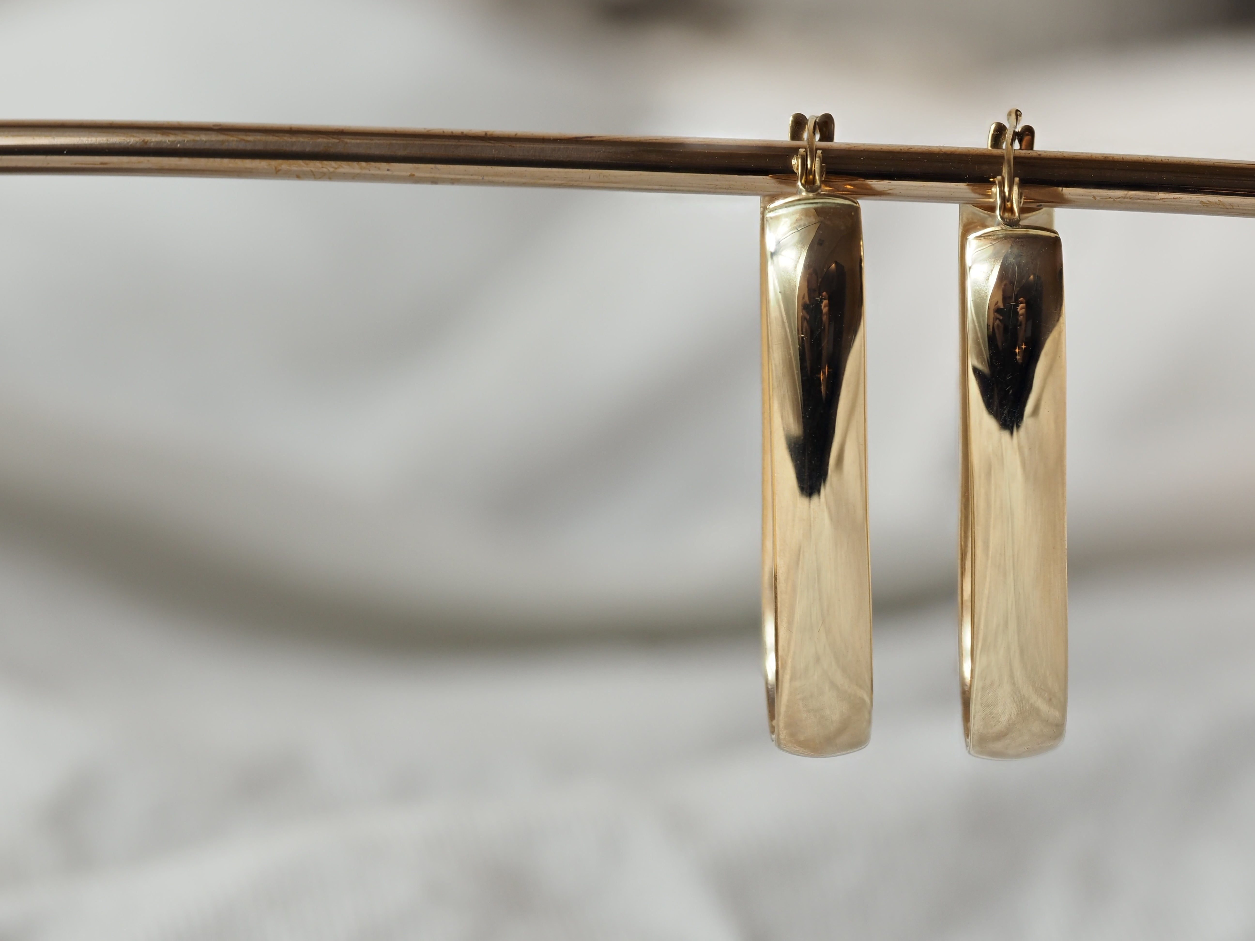 9ct Yellow Gold Wide Oval Hoop Earrings