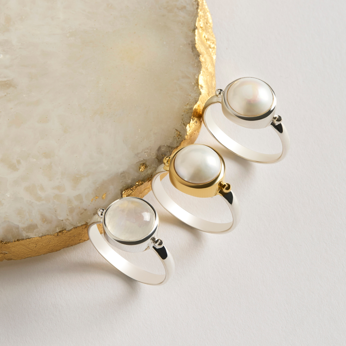 Najo Garland Pearl Ring