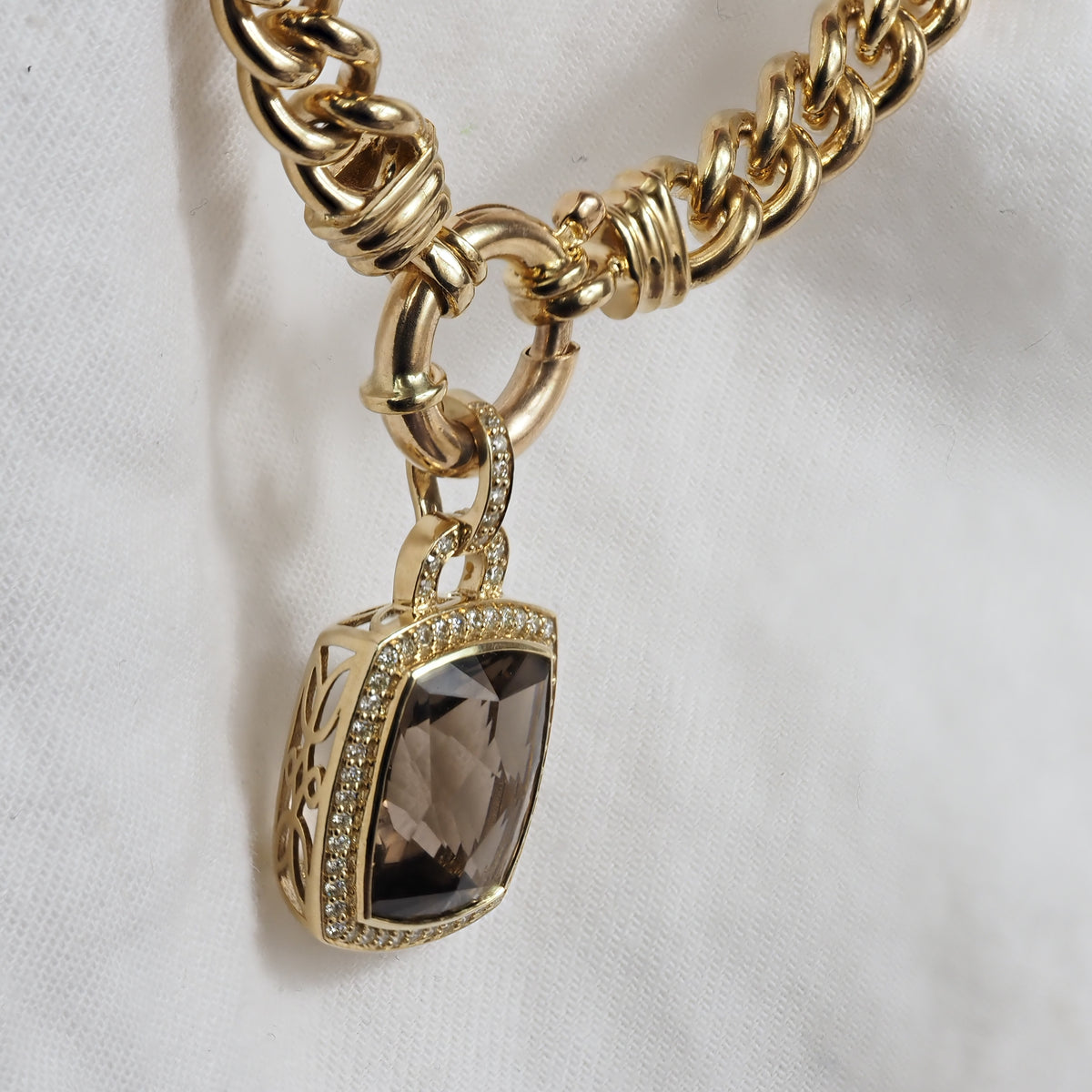 9ct Yellow Gold Smokey Qtz and Diamond pendant