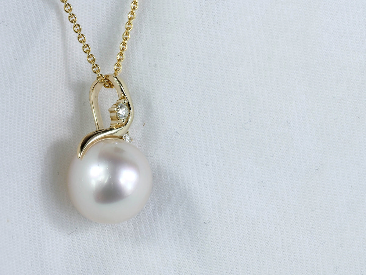 9ct Yellow Gold Diamond and South Sea Pearl Pendant