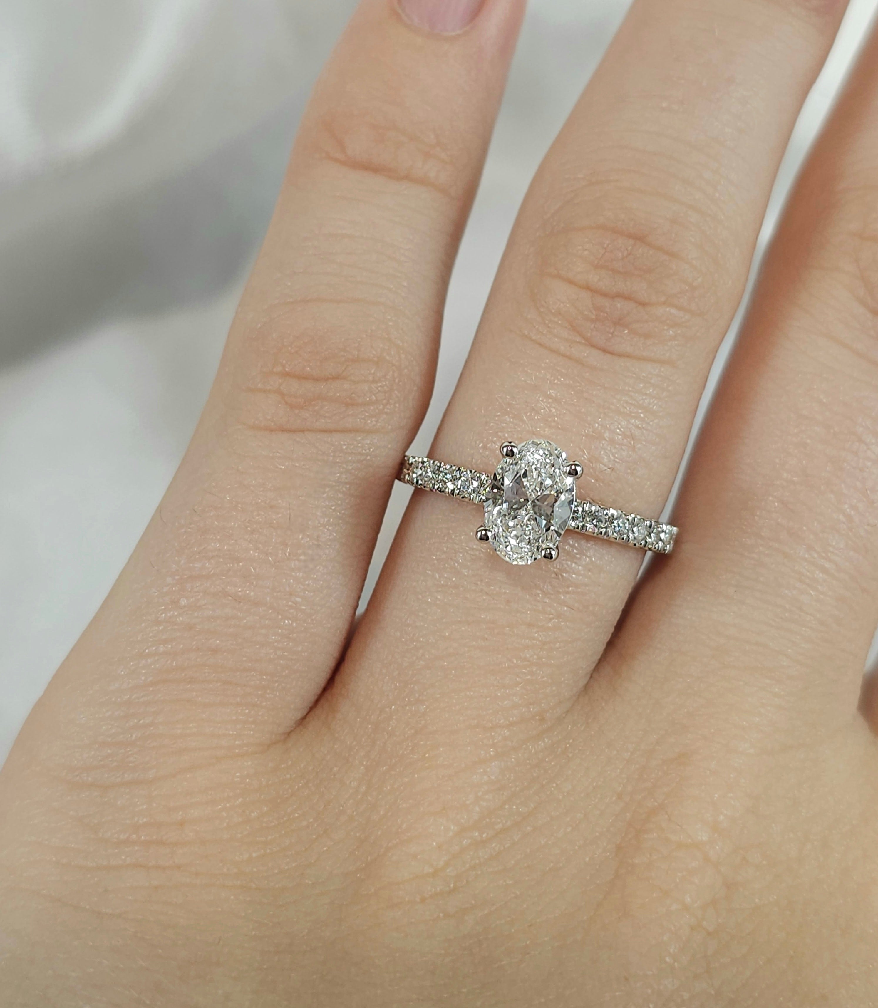 9ct White Gold Lab-Grown Oval Cut Diamond Ring, 1ct Centre