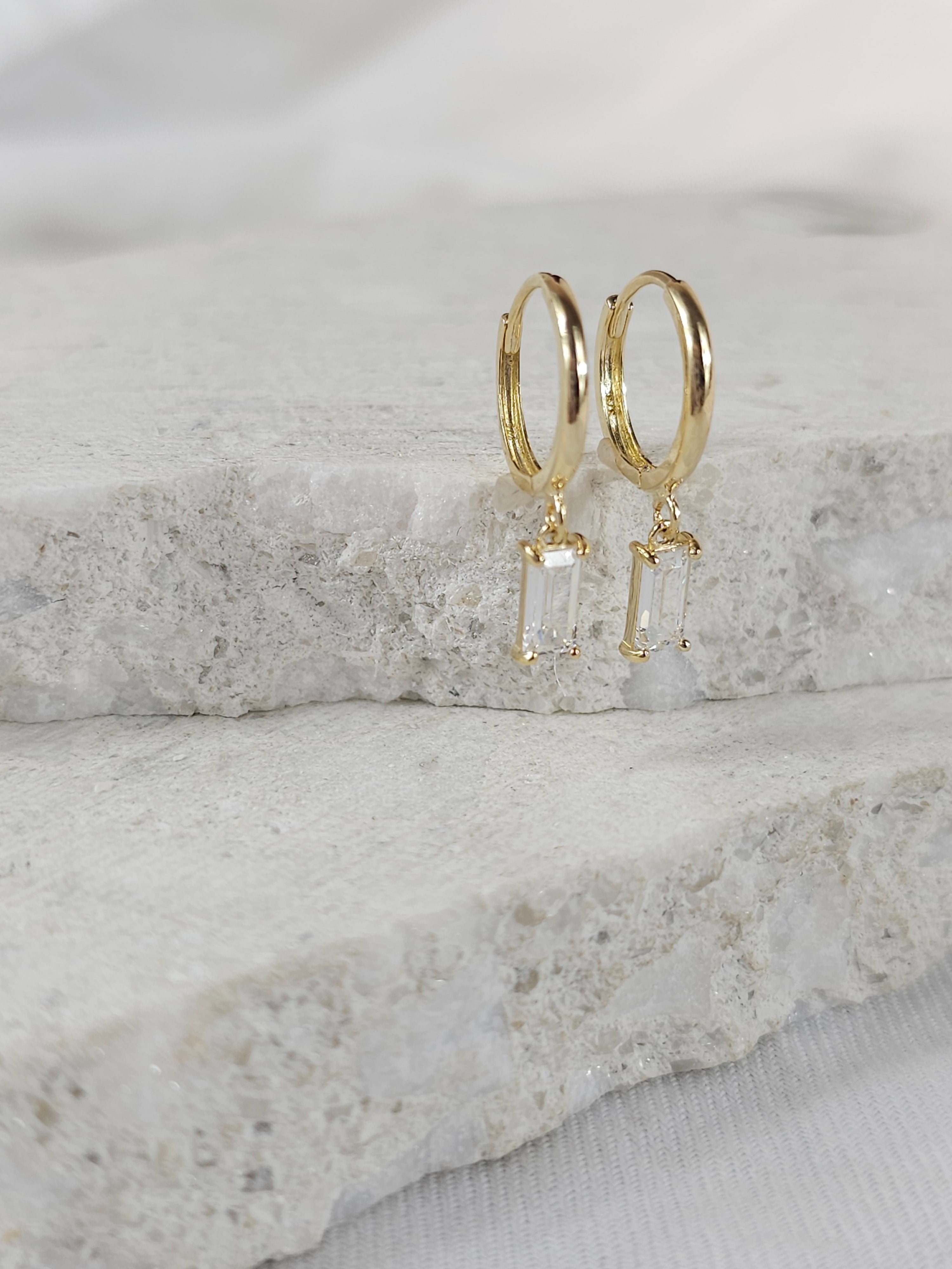 9ct gold emerald cut huggies