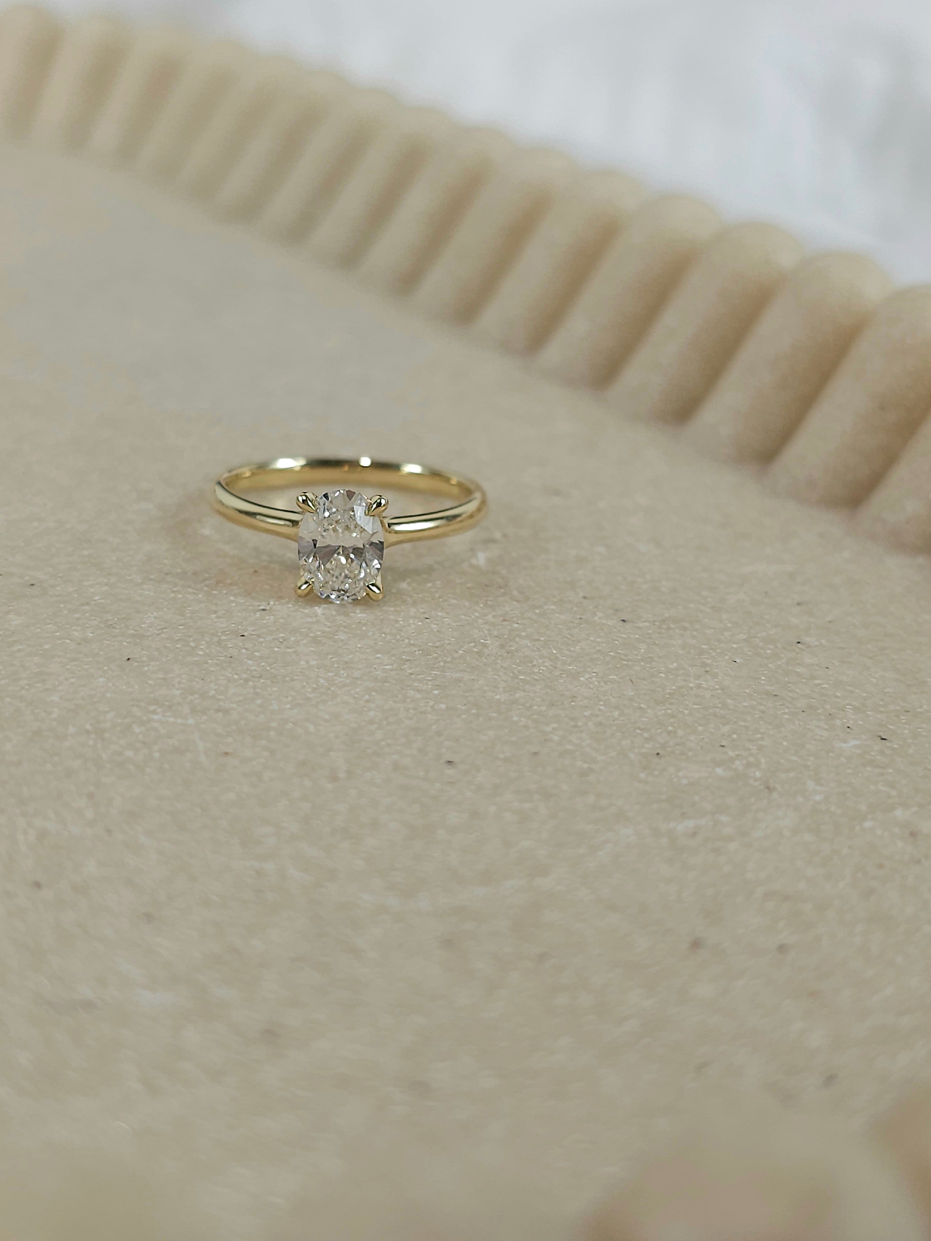 9ct Yellow Gold Lab-Grown Oval Cut Diamond Ring, 1ct Centre