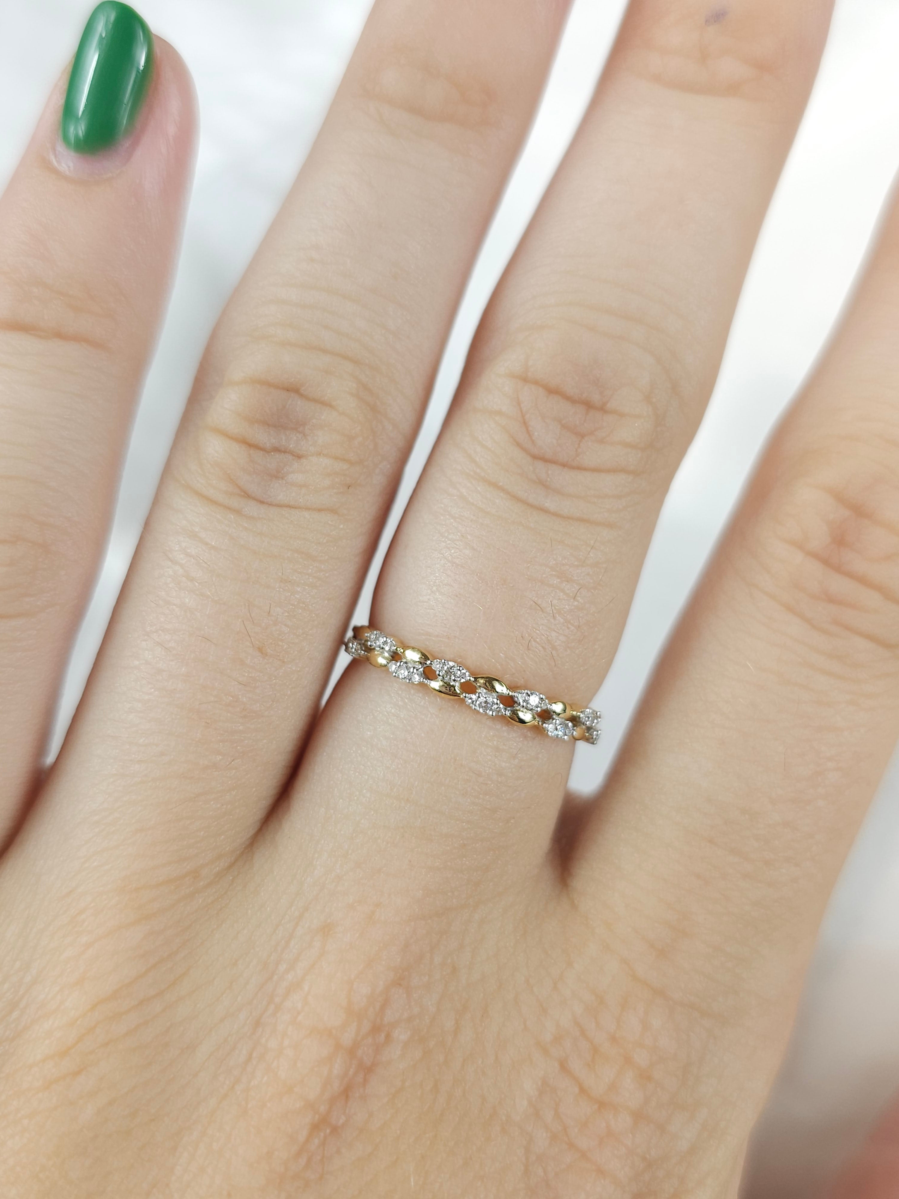 9ct gold 0.10ct diamond ring