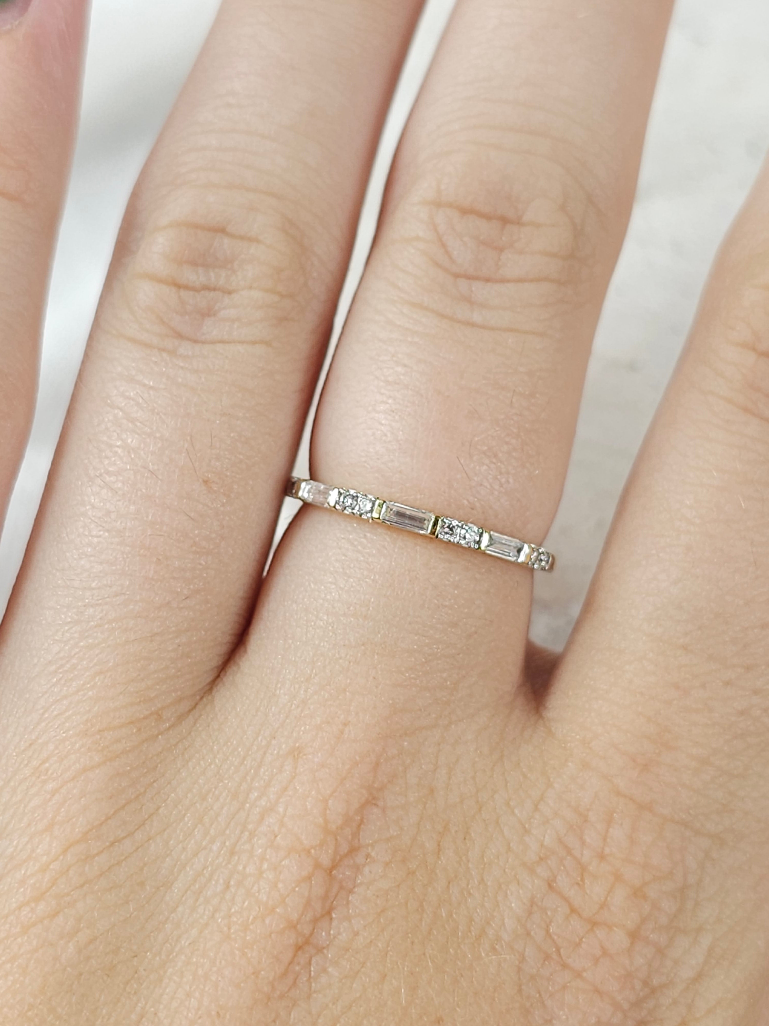 9ct Yellow Gold Round and Baguette Diamond Ring, 0.15ct Total