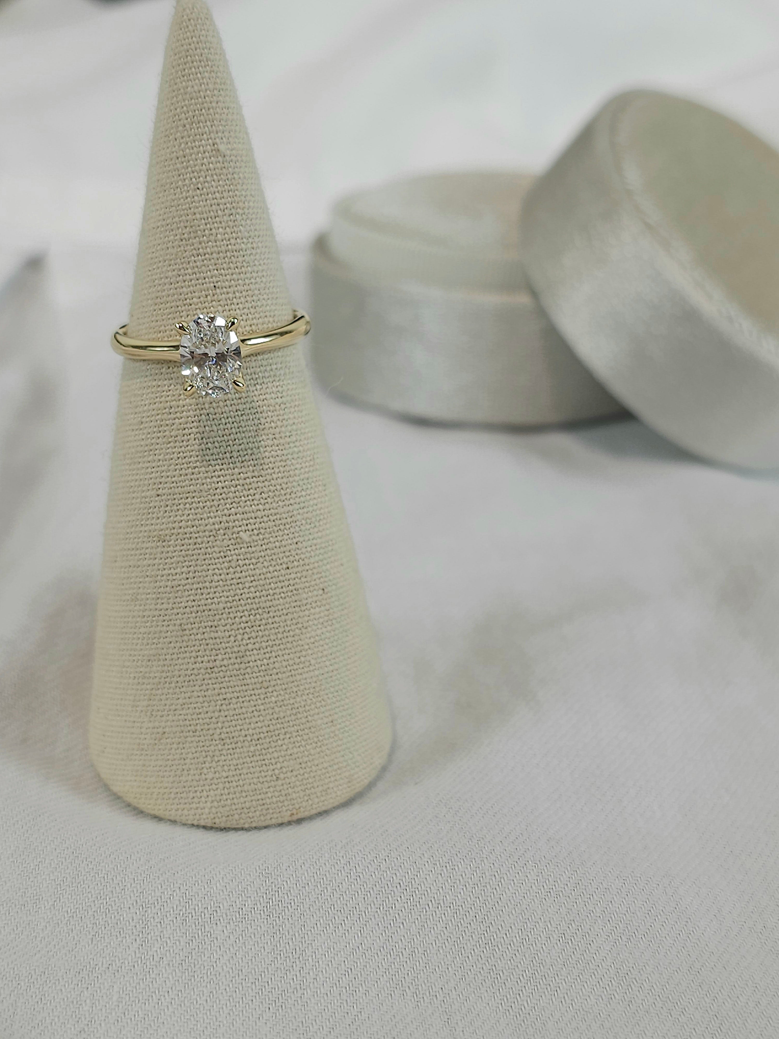 9ct Yellow Gold Lab-Grown Oval Cut Diamond Ring, 1ct Centre