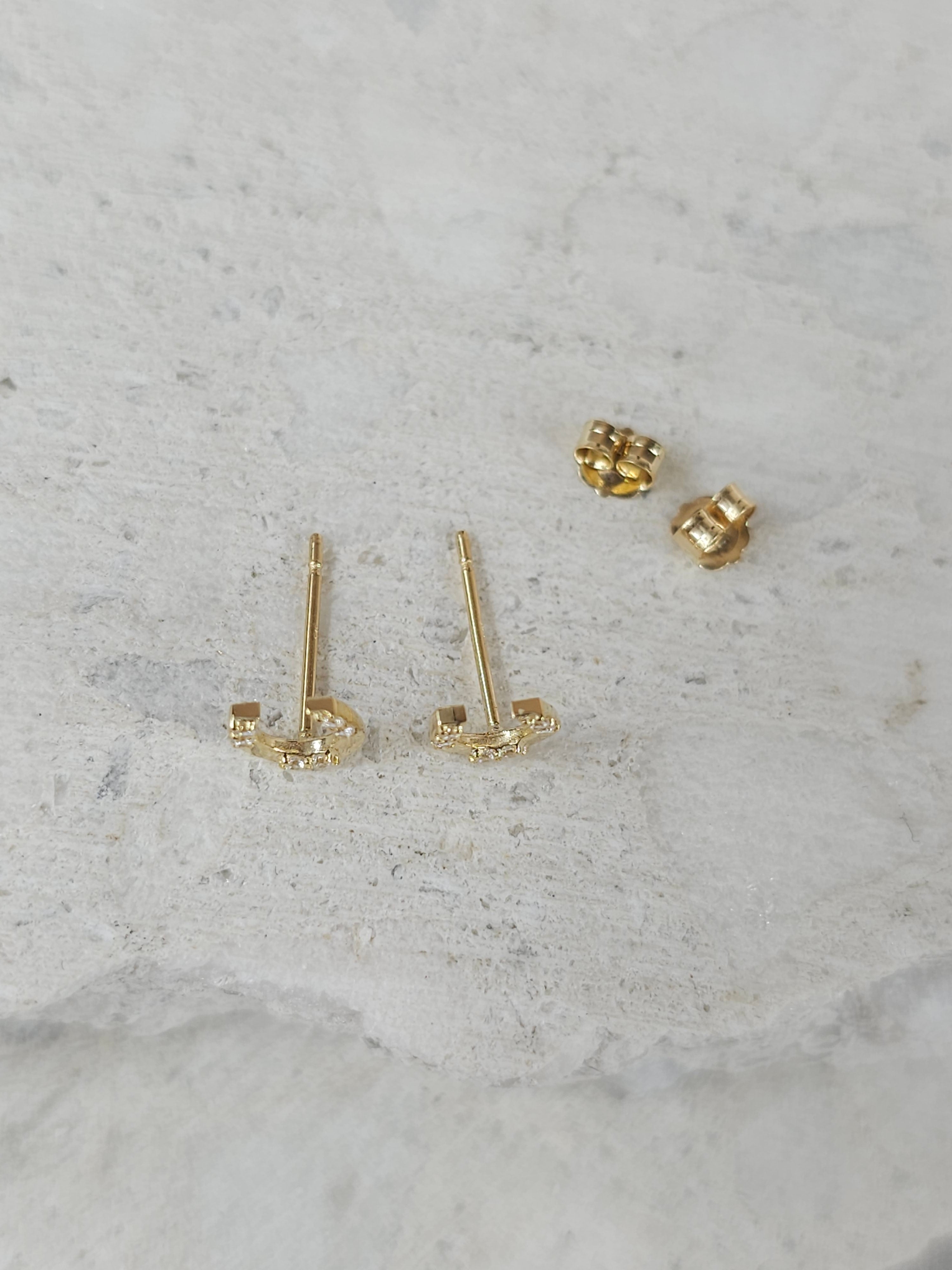 9ct gold stone set horseshoe studs