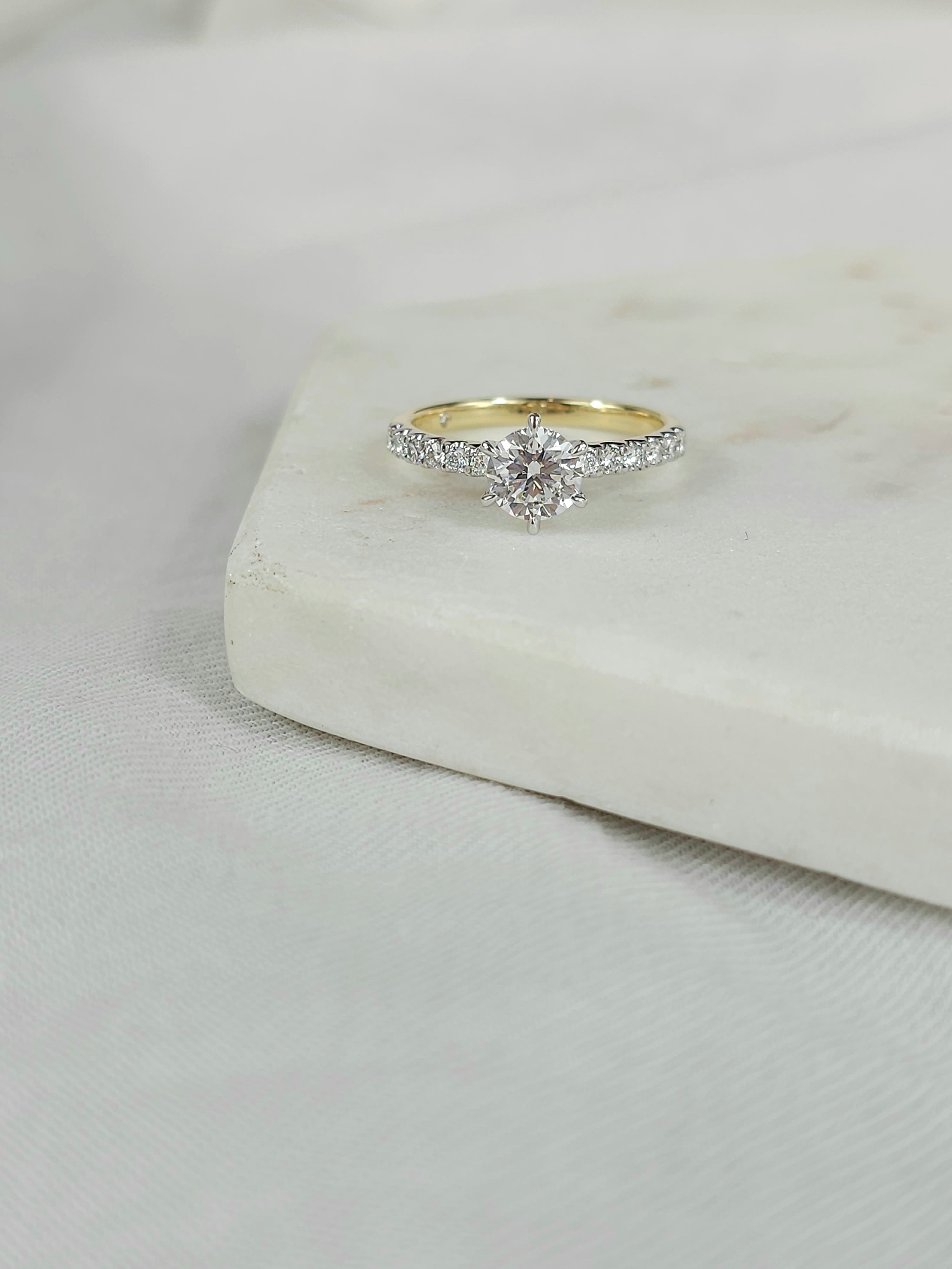 9ct Yellow and White Gold Lab-Grown Round Brilliant cut Diamond Ring, 0.80ct Centre