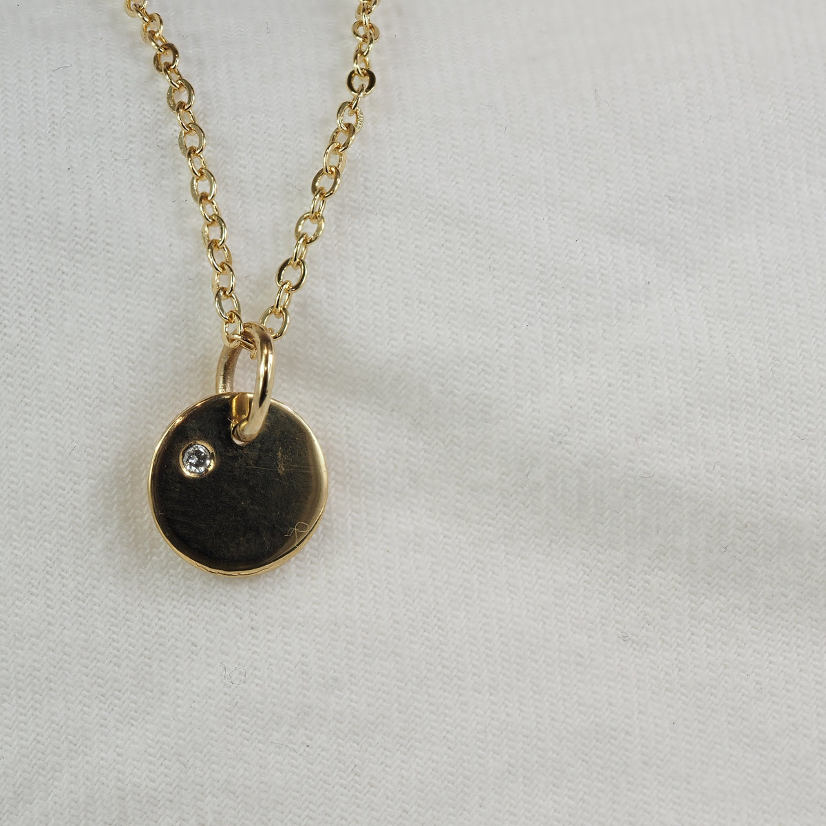 9ct Yellow Gold Diamond Set Disc Pendant