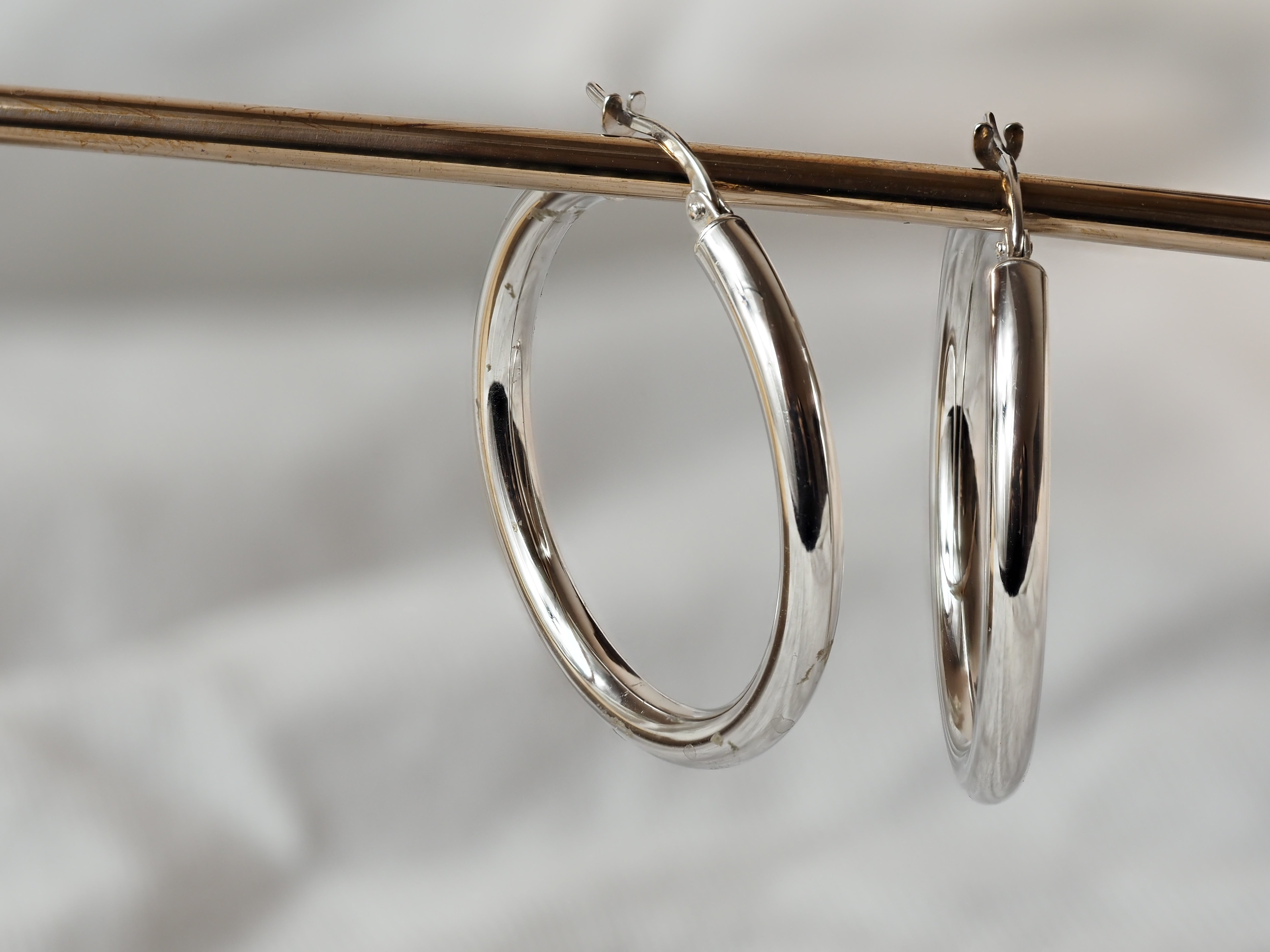 9ct White Gold Hoop Earrings