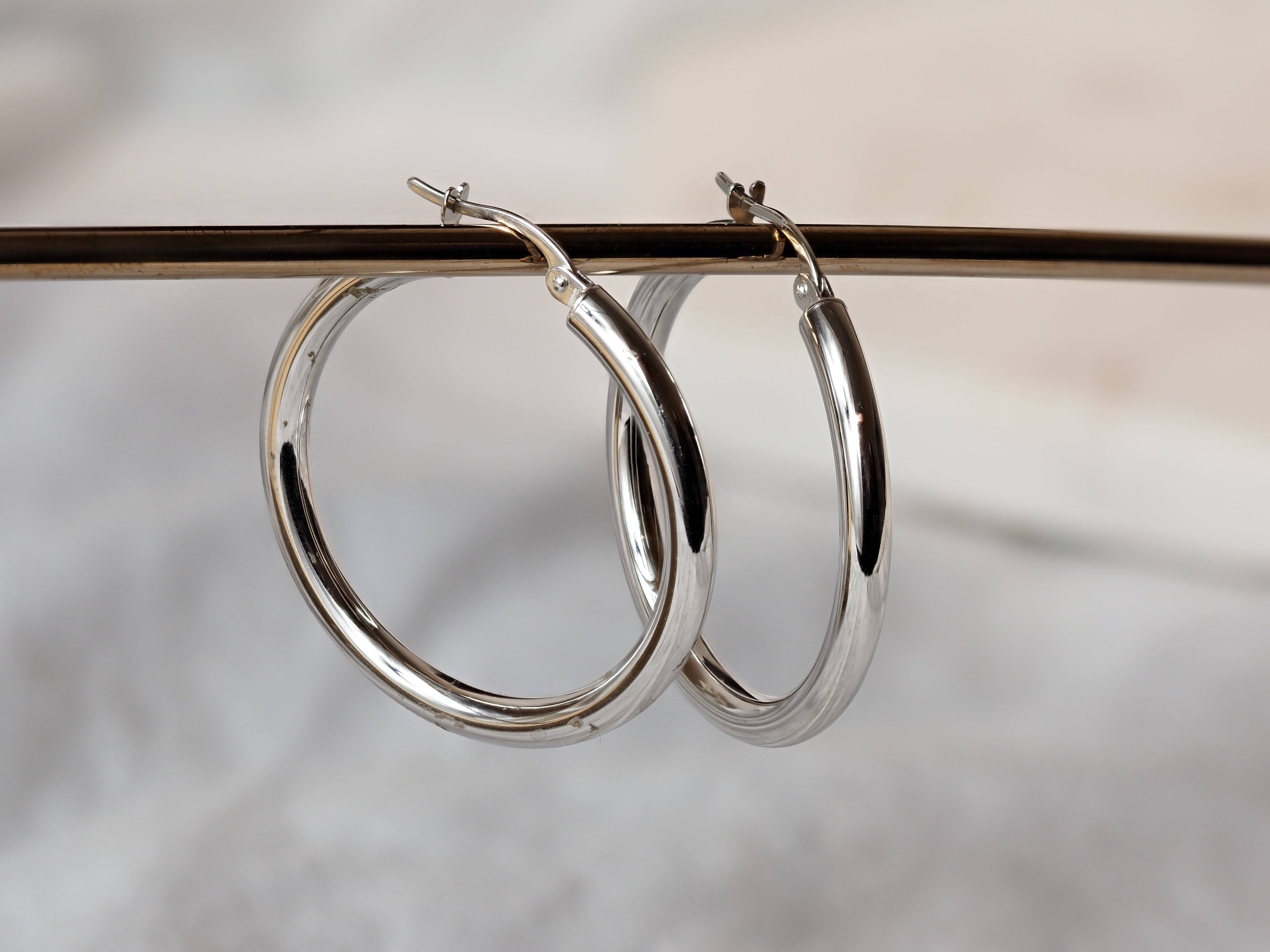 9ct White Gold Hoop Earrings